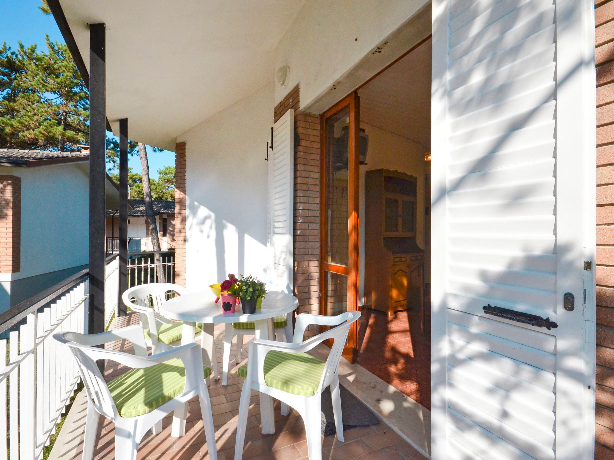 Photo 18 - 2 bedroom House in Lignano Sabbiadoro with terrace and sea view