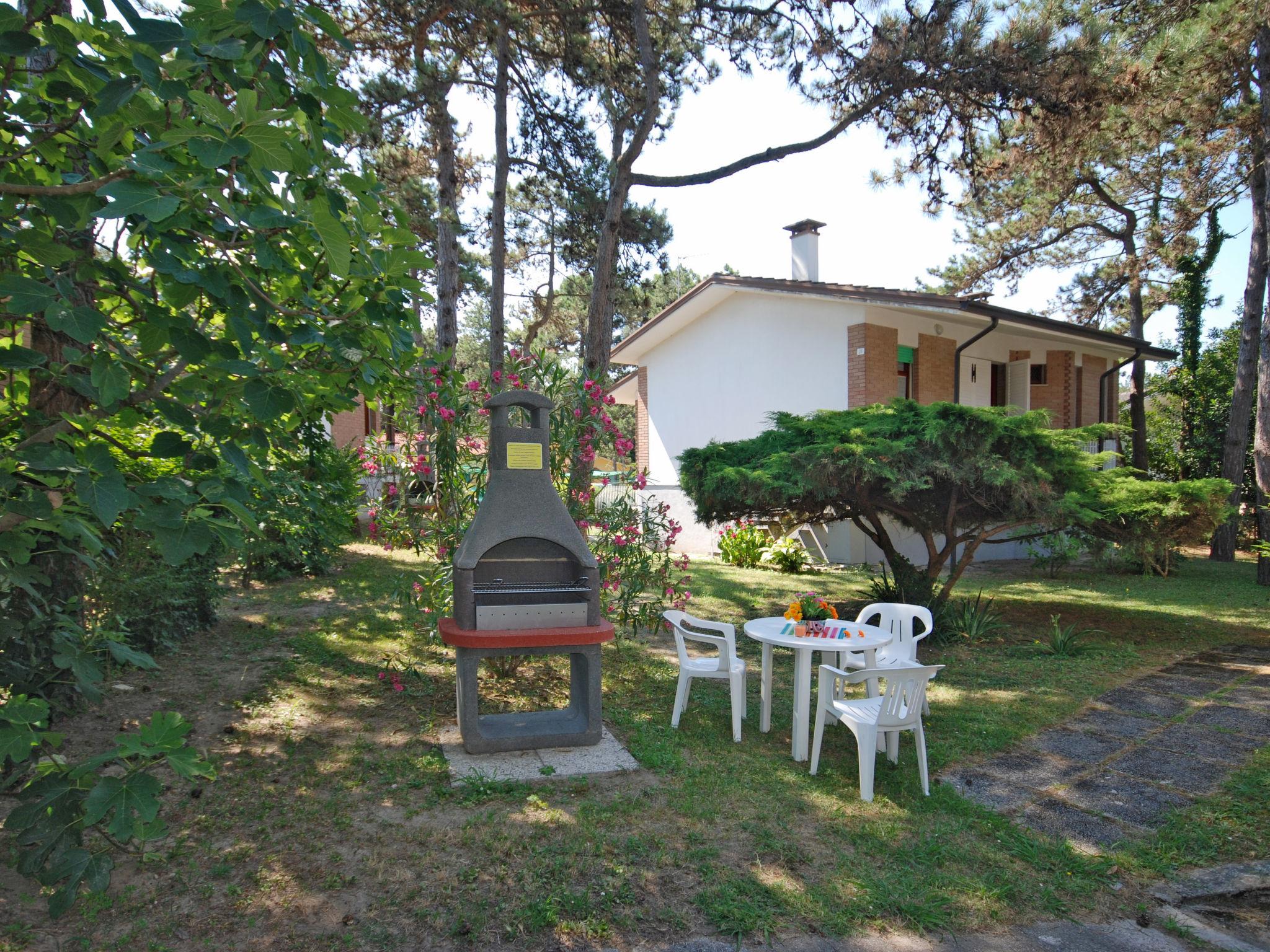 Photo 19 - Maison de 2 chambres à Lignano Sabbiadoro avec terrasse et vues à la mer