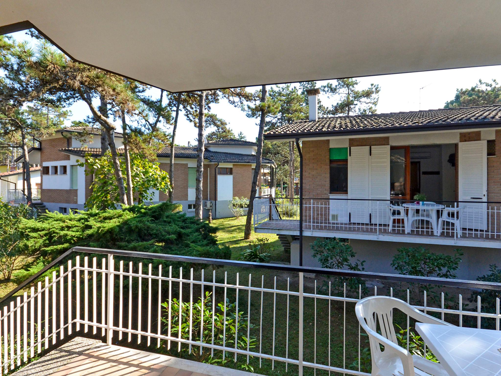 Foto 1 - Casa de 3 habitaciones en Lignano Sabbiadoro con terraza y vistas al mar