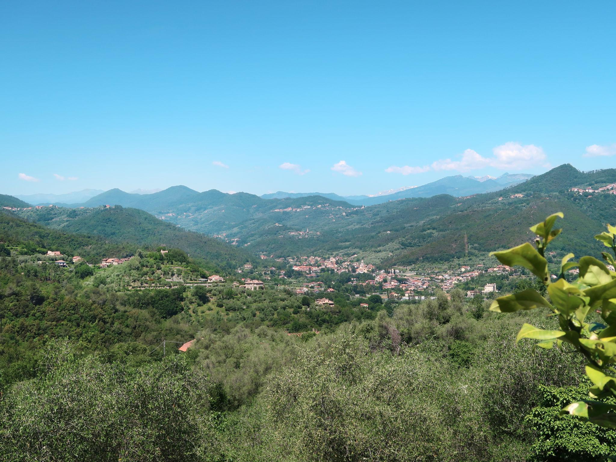 Photo 22 - 2 bedroom Apartment in Villanova d'Albenga with garden and terrace