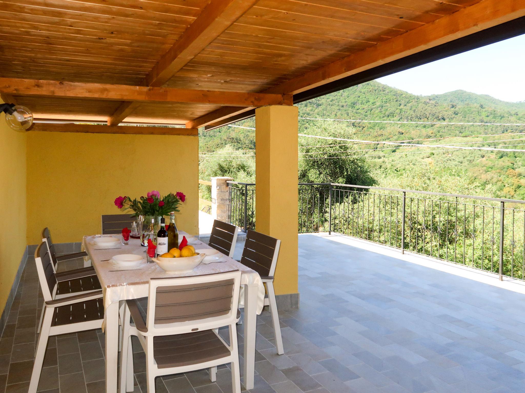Photo 4 - Appartement de 2 chambres à Villanova d'Albenga avec jardin et vues à la mer