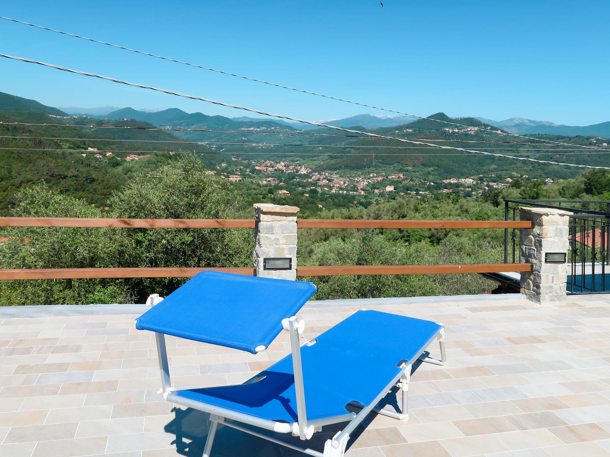 Photo 3 - Appartement de 2 chambres à Villanova d'Albenga avec jardin et vues à la mer