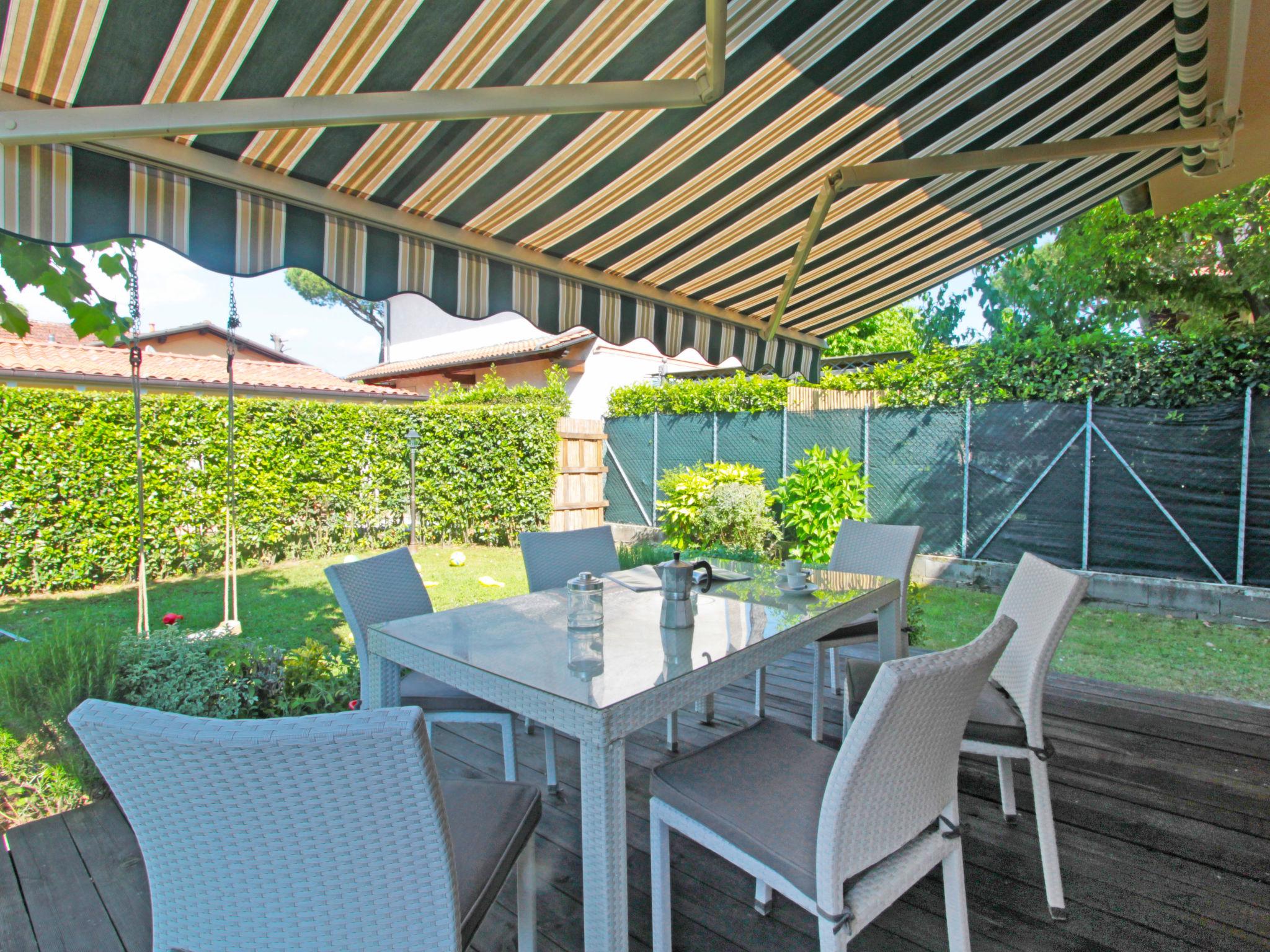 Photo 4 - Maison de 3 chambres à Forte dei Marmi avec jardin et terrasse