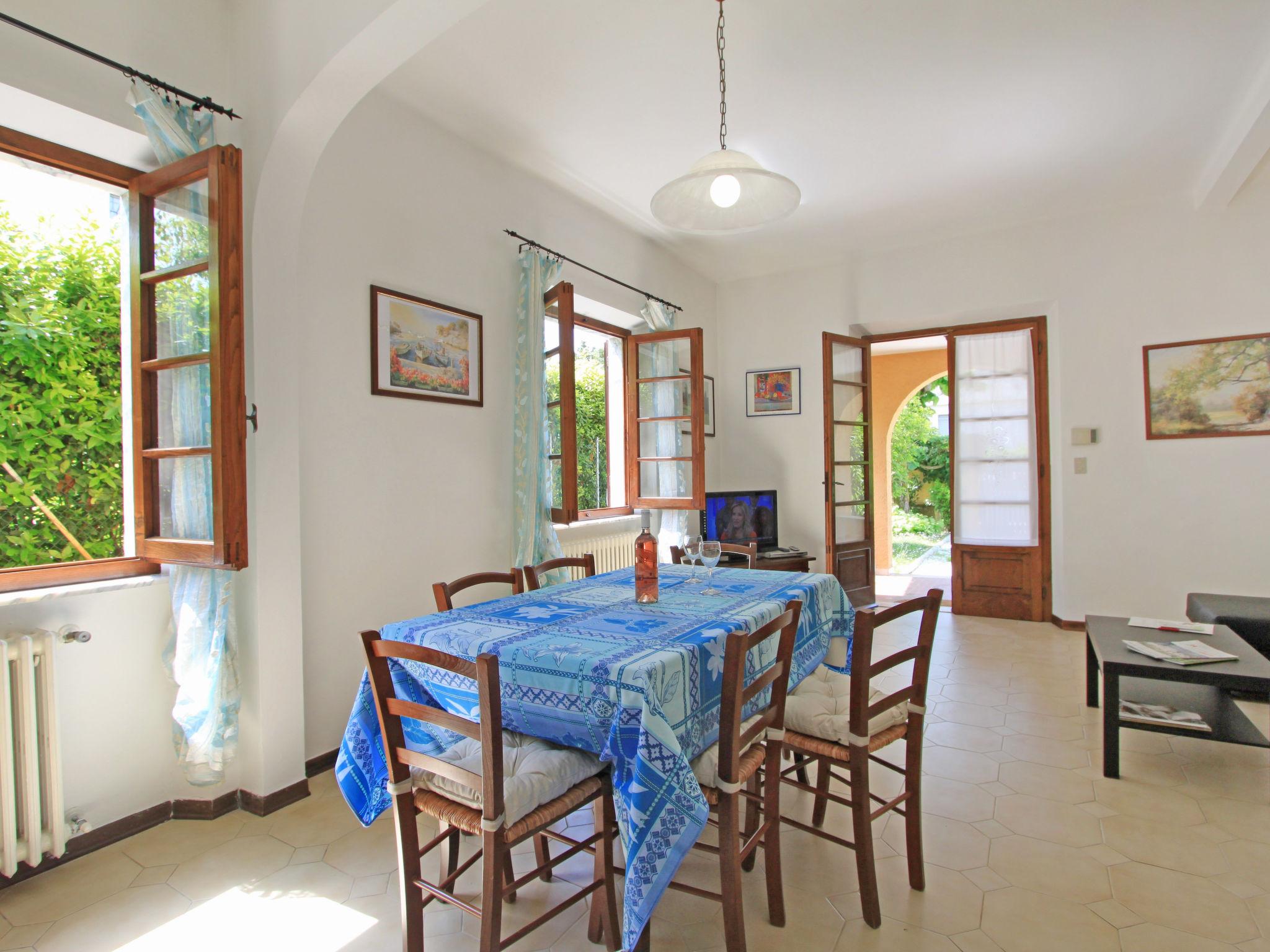 Photo 9 - 3 bedroom House in Forte dei Marmi with garden and terrace