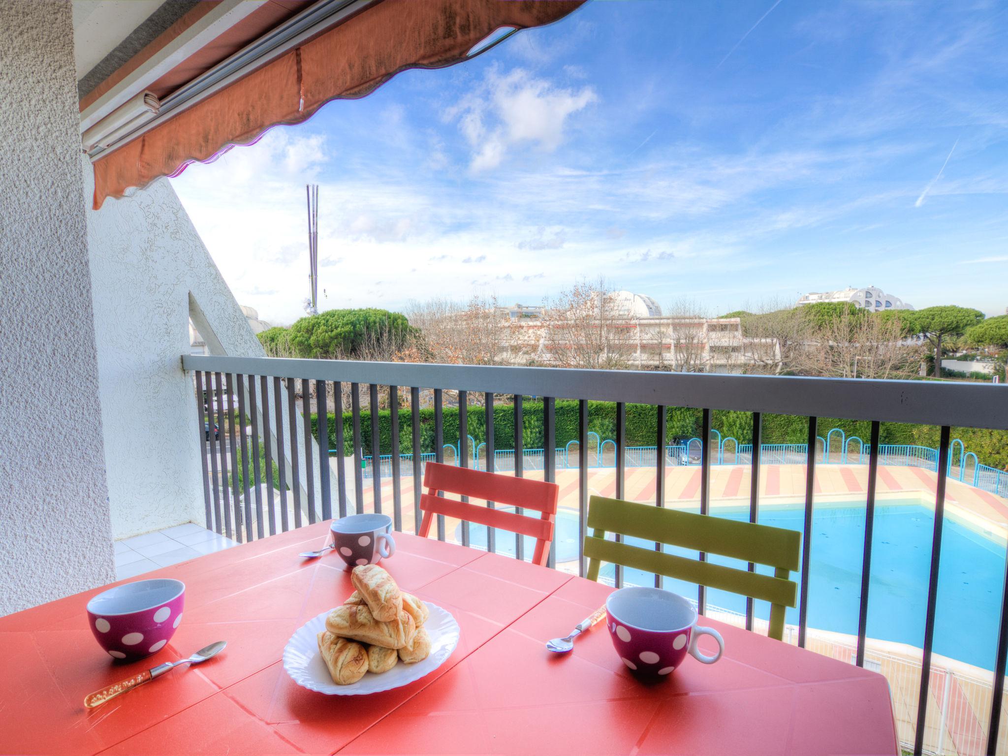 Photo 1 - 1 bedroom Apartment in La Grande-Motte with swimming pool and sea view