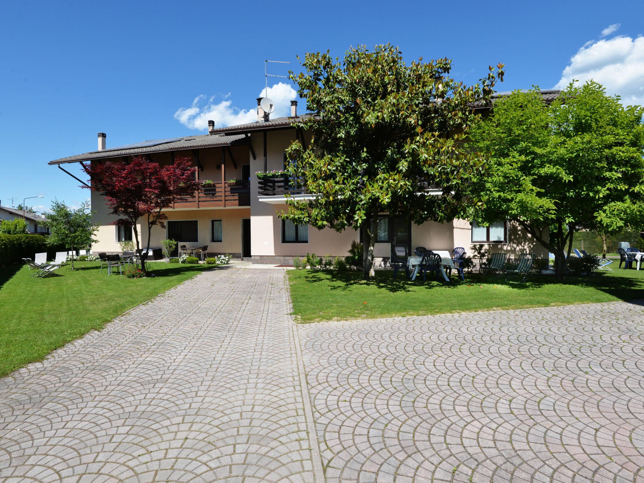 Foto 2 - Apartamento de 2 habitaciones en Caldonazzo con jardín y vistas a la montaña