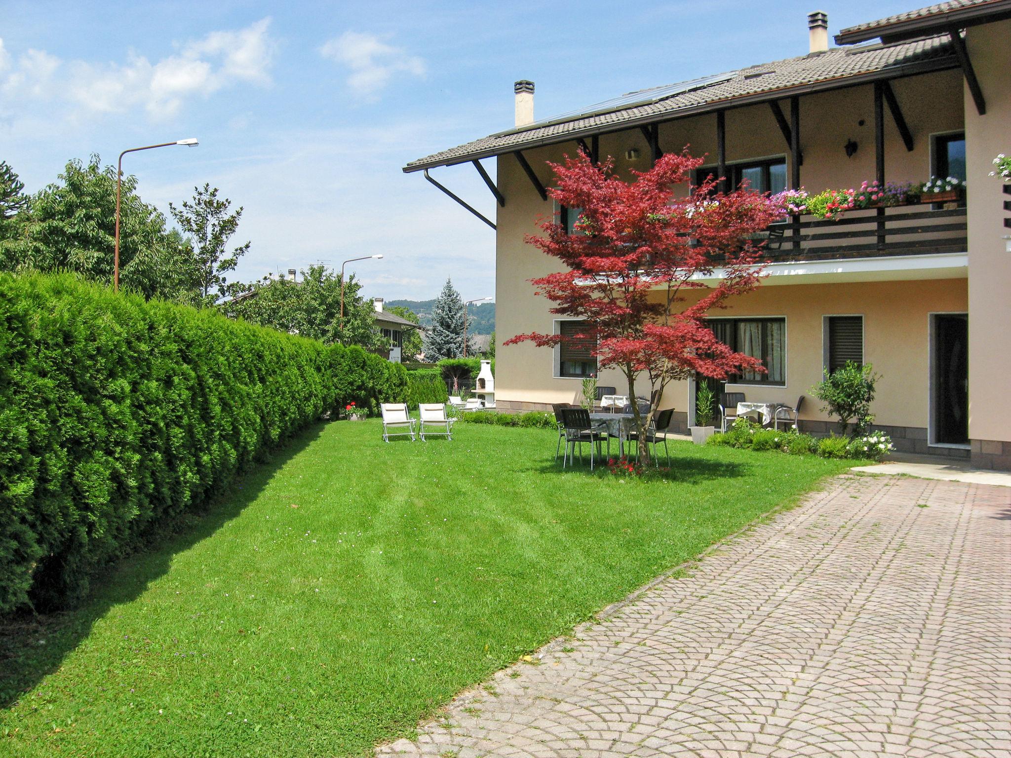 Photo 1 - Appartement de 2 chambres à Caldonazzo avec jardin et vues sur la montagne