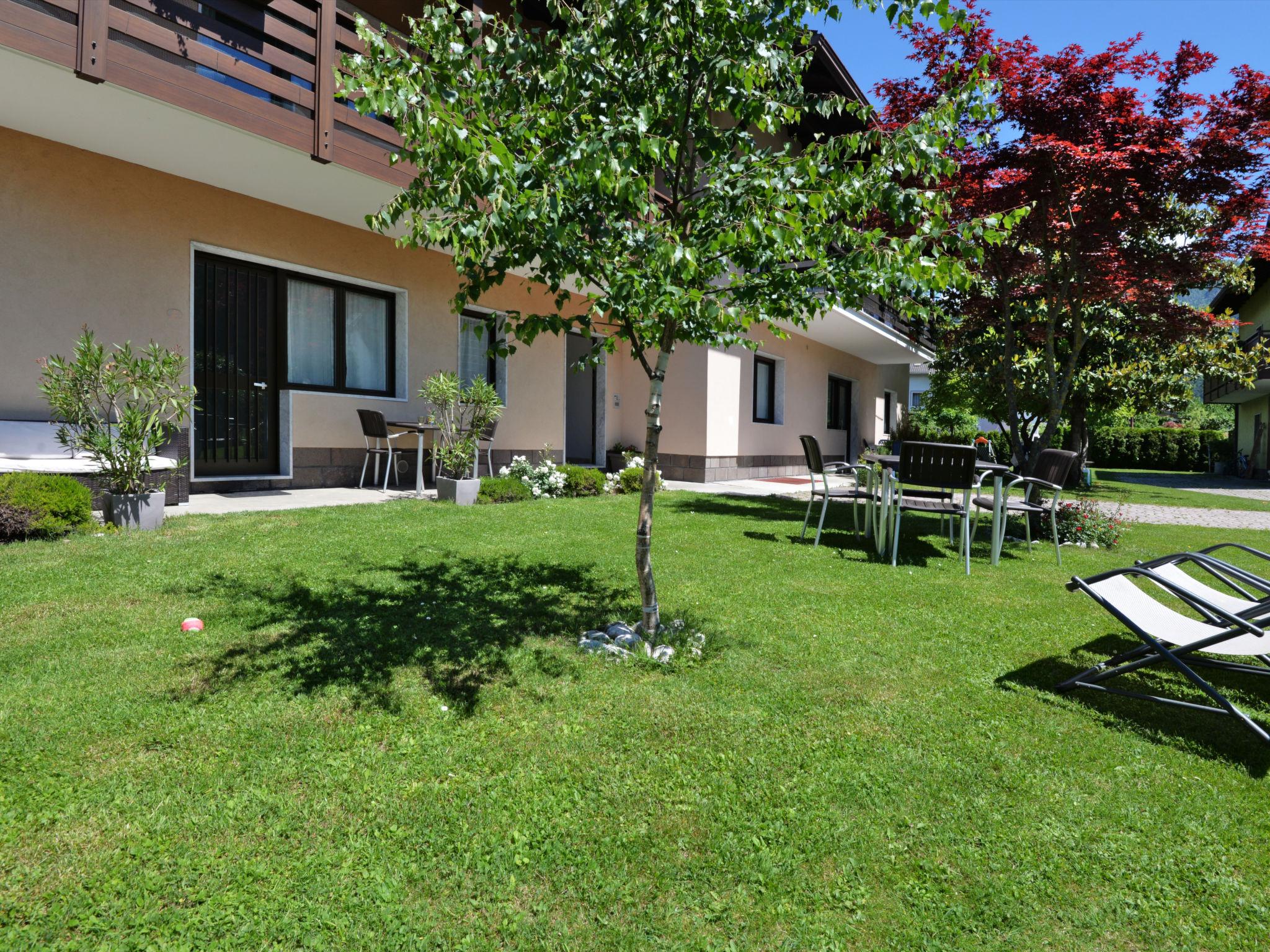 Photo 2 - Appartement de 2 chambres à Caldonazzo avec jardin et vues sur la montagne