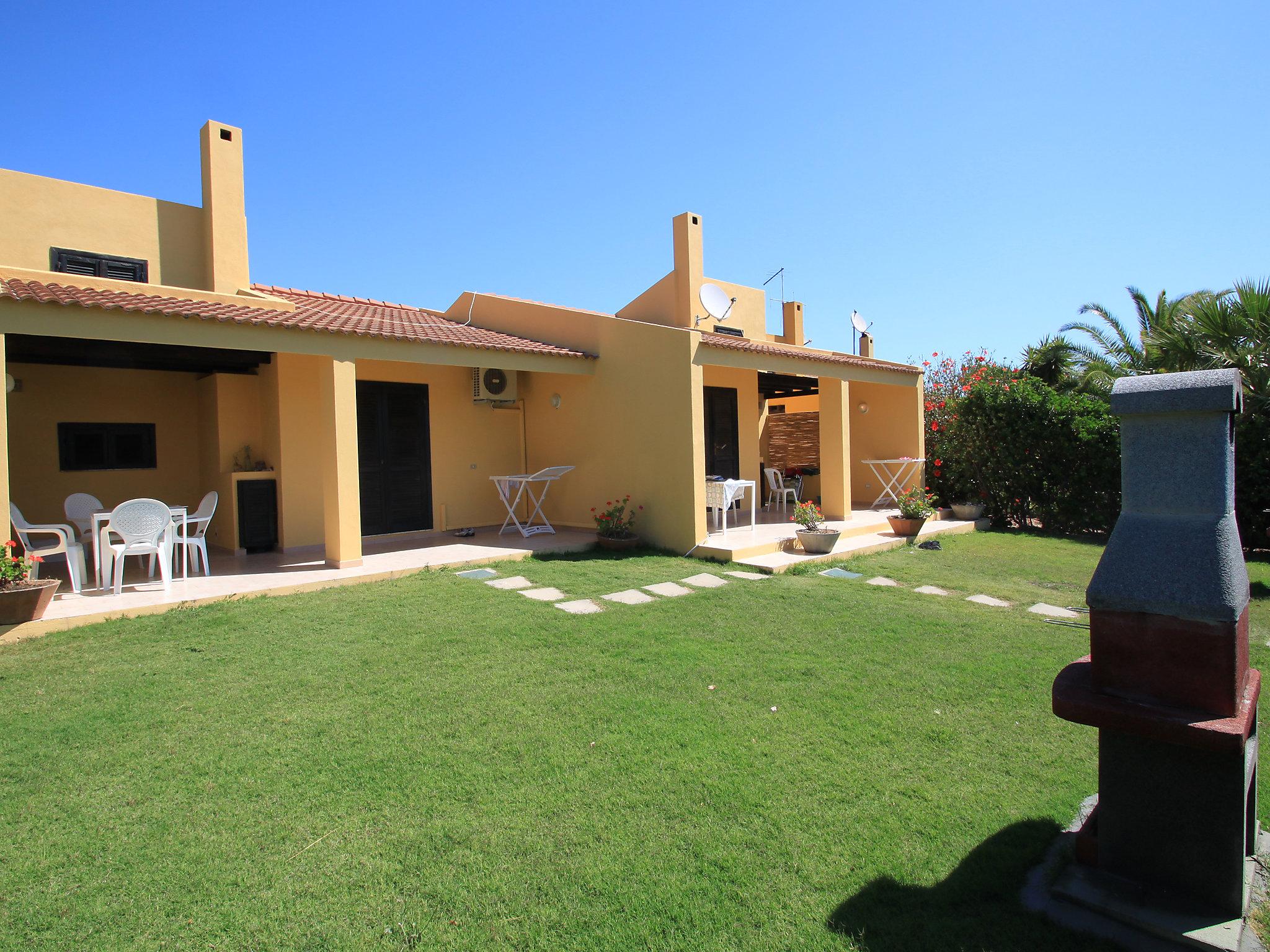 Photo 1 - 2 bedroom Apartment in Muravera with garden