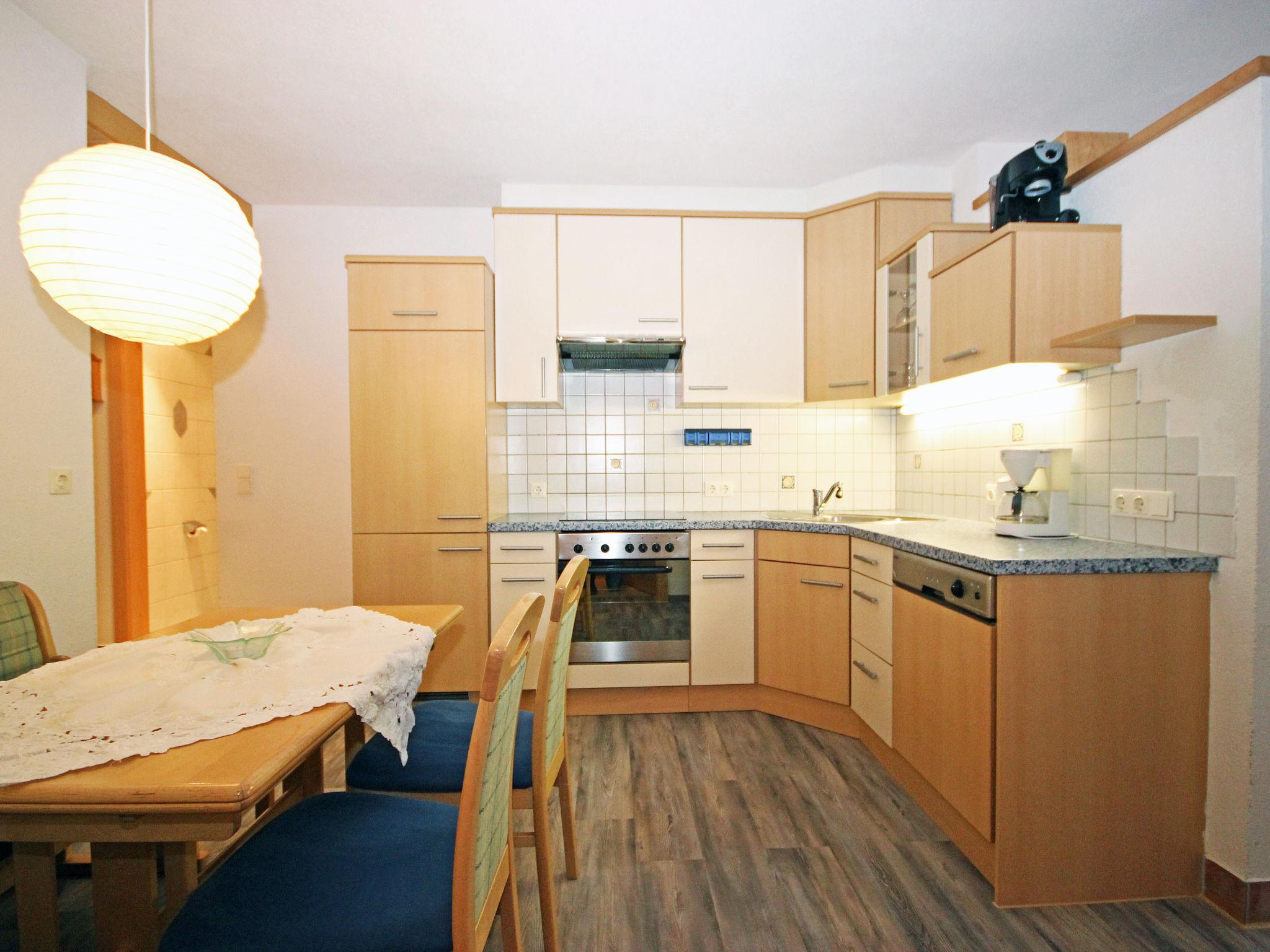 Photo 2 - 2 bedroom Apartment in Nassereith with swimming pool and garden