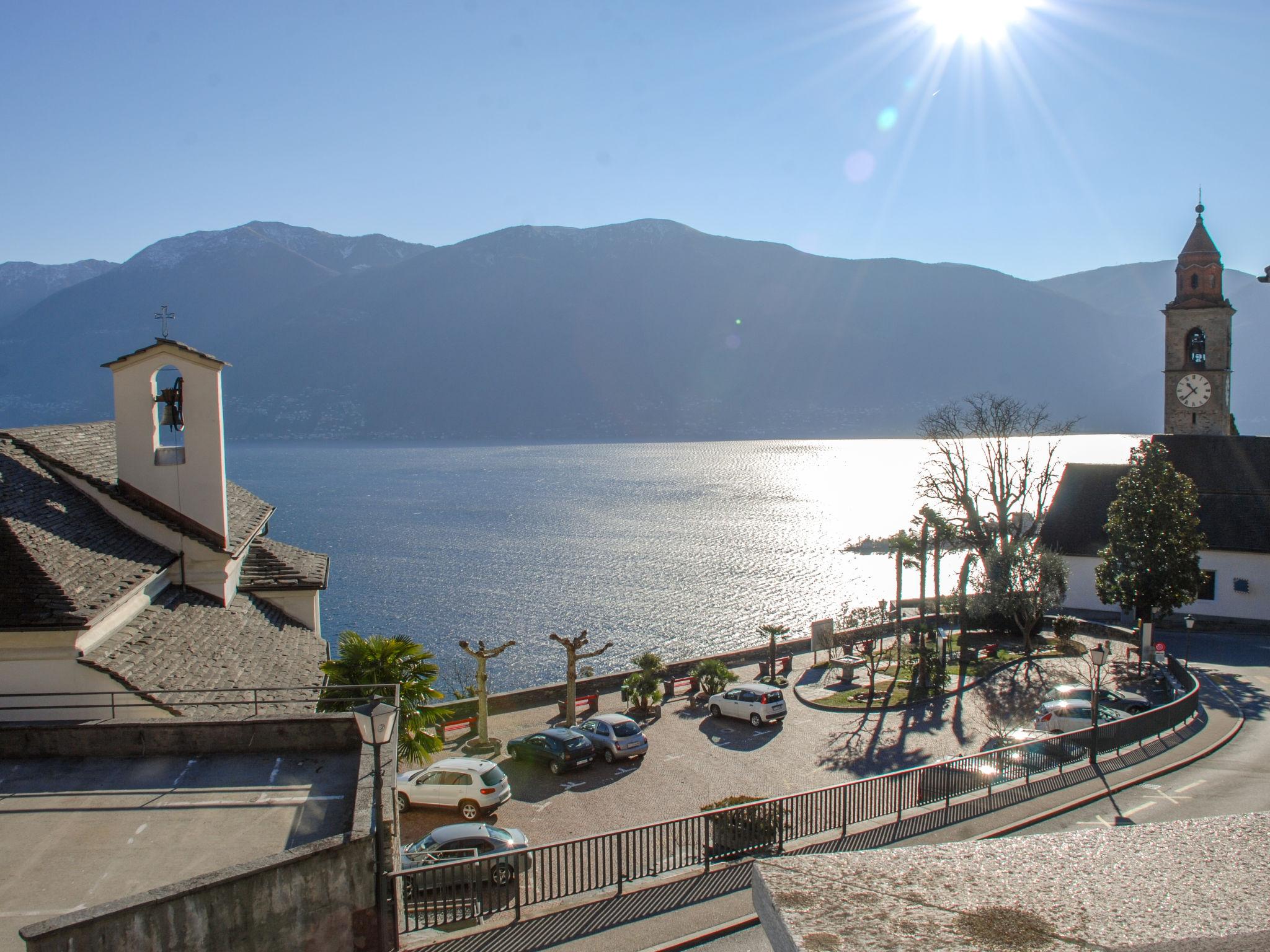 Foto 2 - Appartamento con 2 camere da letto a Ronco sopra Ascona con vista sulle montagne