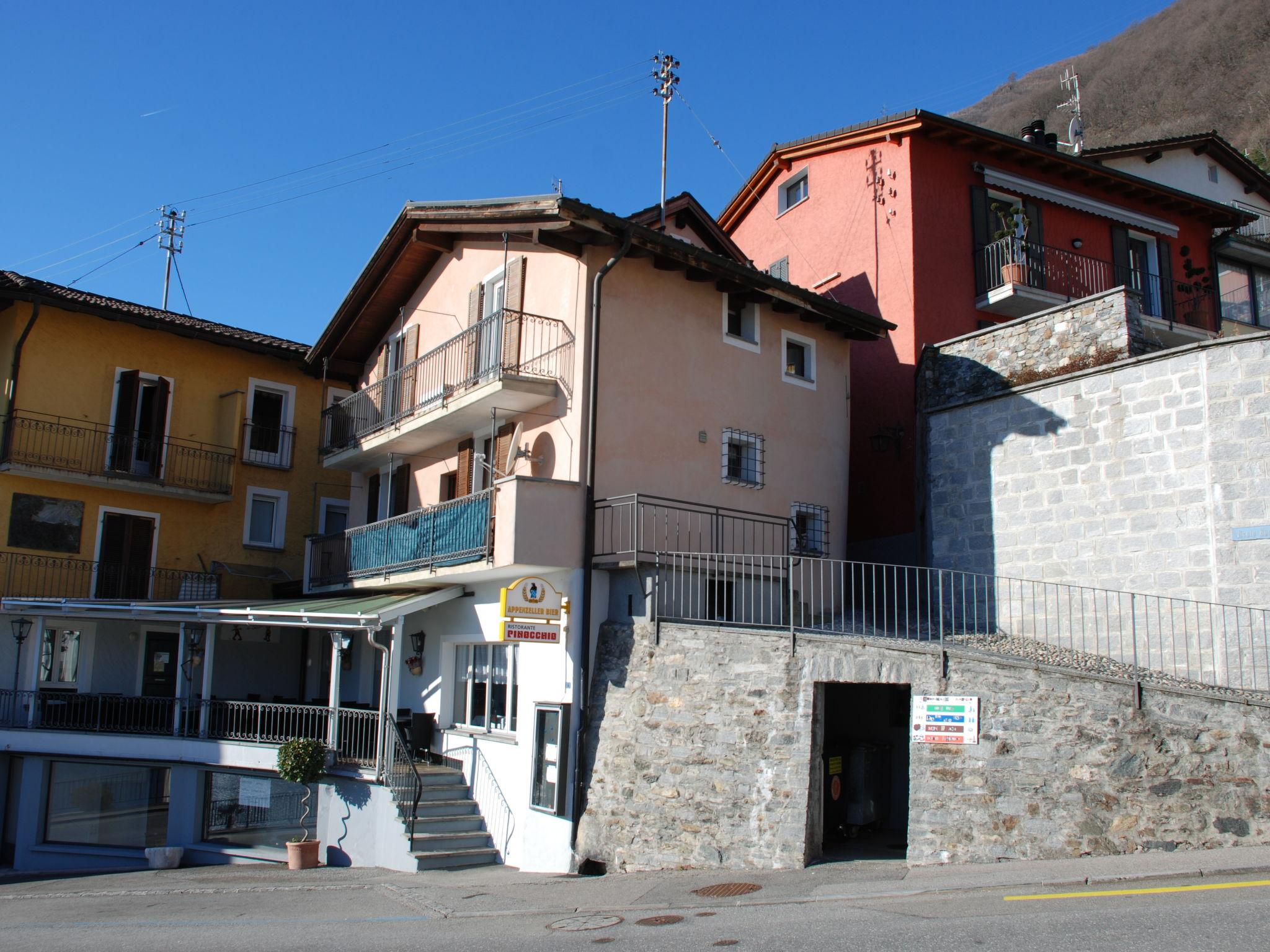 Foto 1 - Apartamento de 2 habitaciones en Ronco sopra Ascona con vistas a la montaña