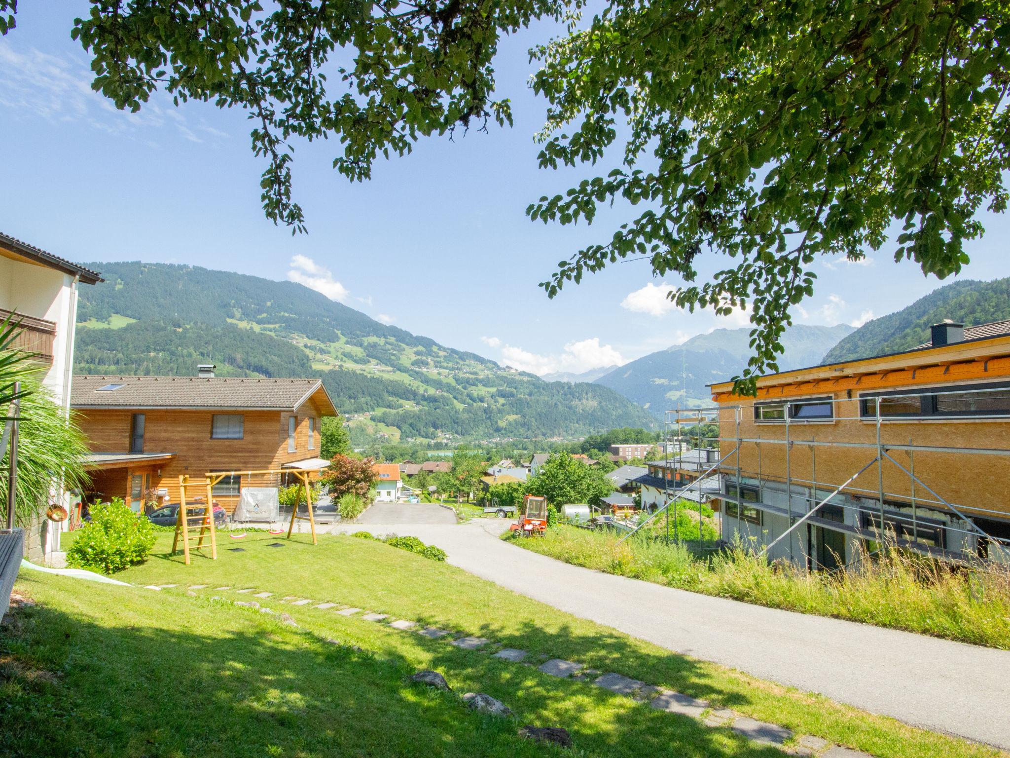 Photo 15 - Appartement de 2 chambres à Vandans avec jardin et vues sur la montagne