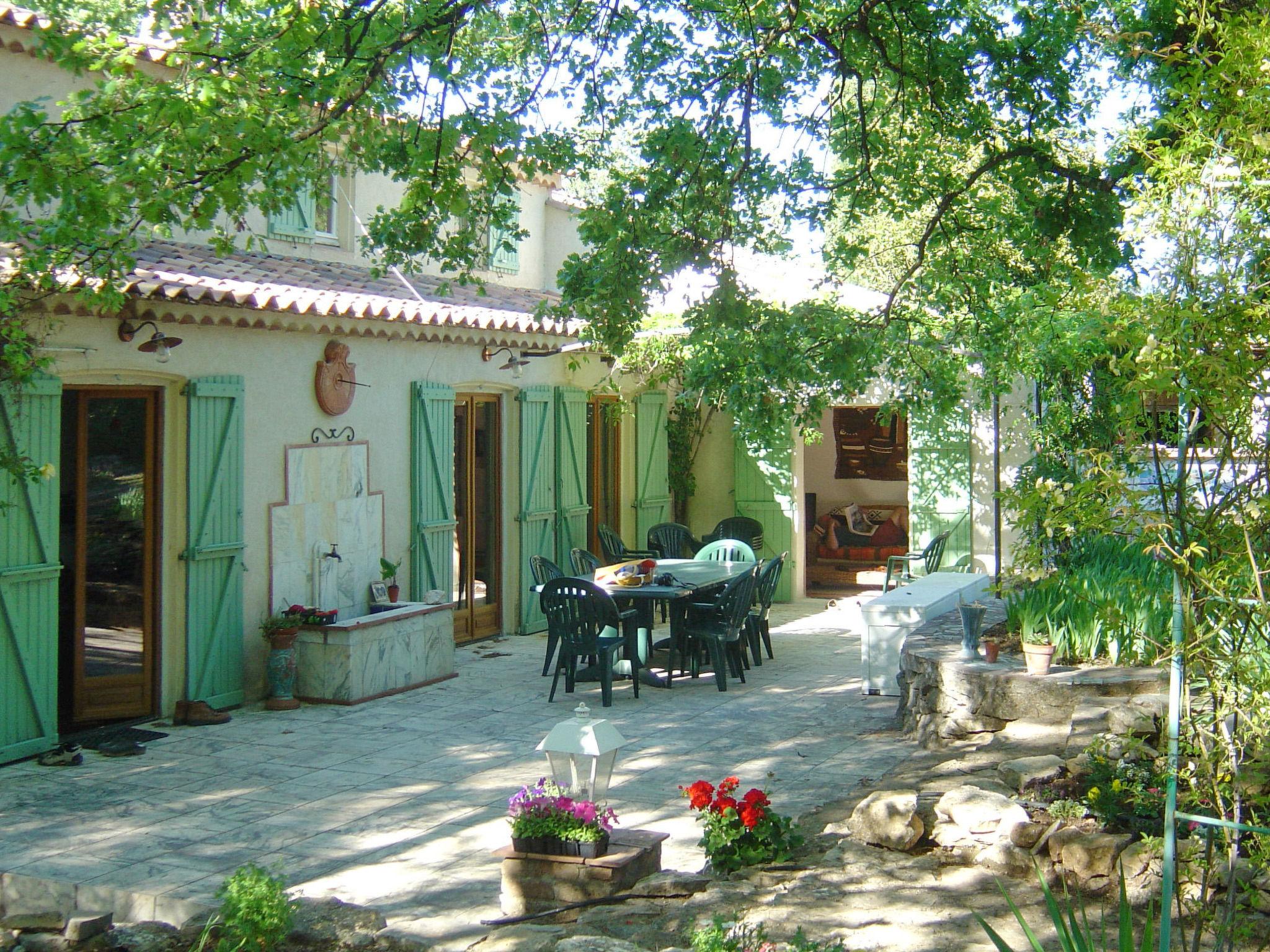 Foto 5 - Casa con 4 camere da letto a Lorgues con piscina privata e giardino