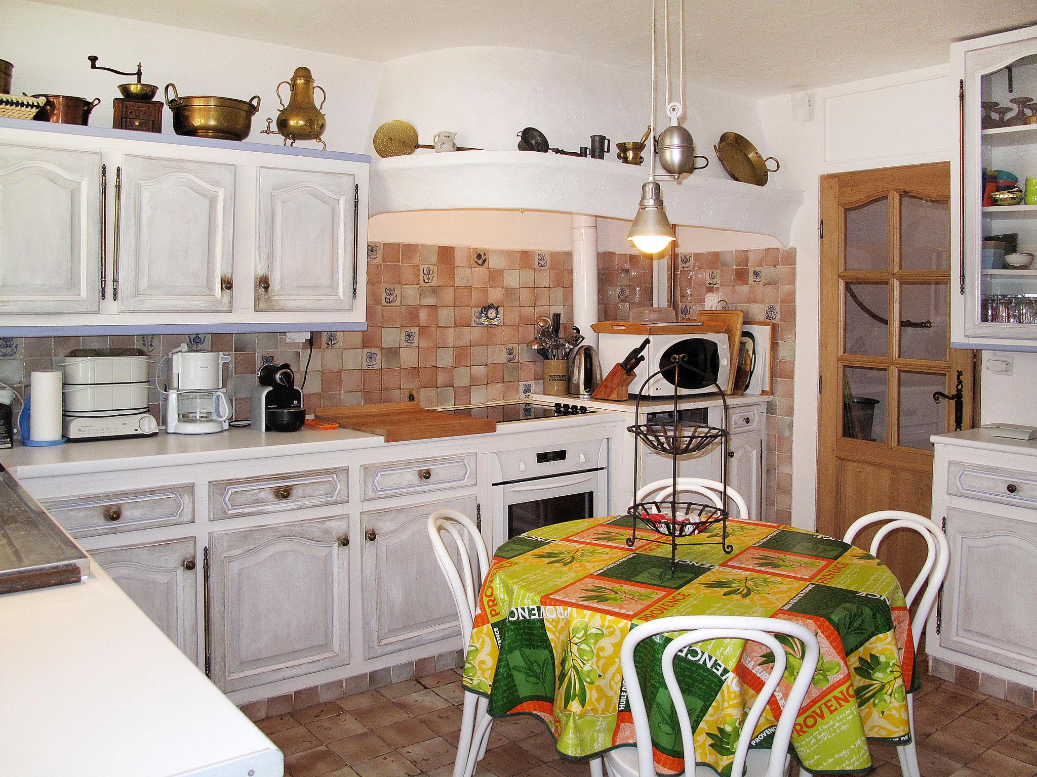 Photo 4 - 4 bedroom House in Lorgues with private pool and garden