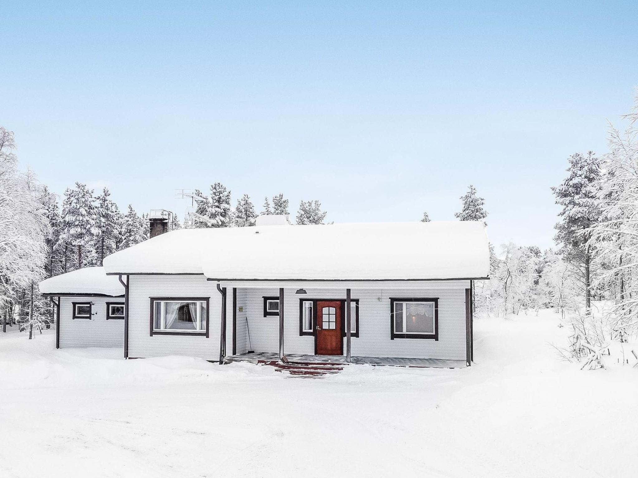 Foto 1 - Casa de 2 habitaciones en Enontekiö con sauna y vistas a la montaña