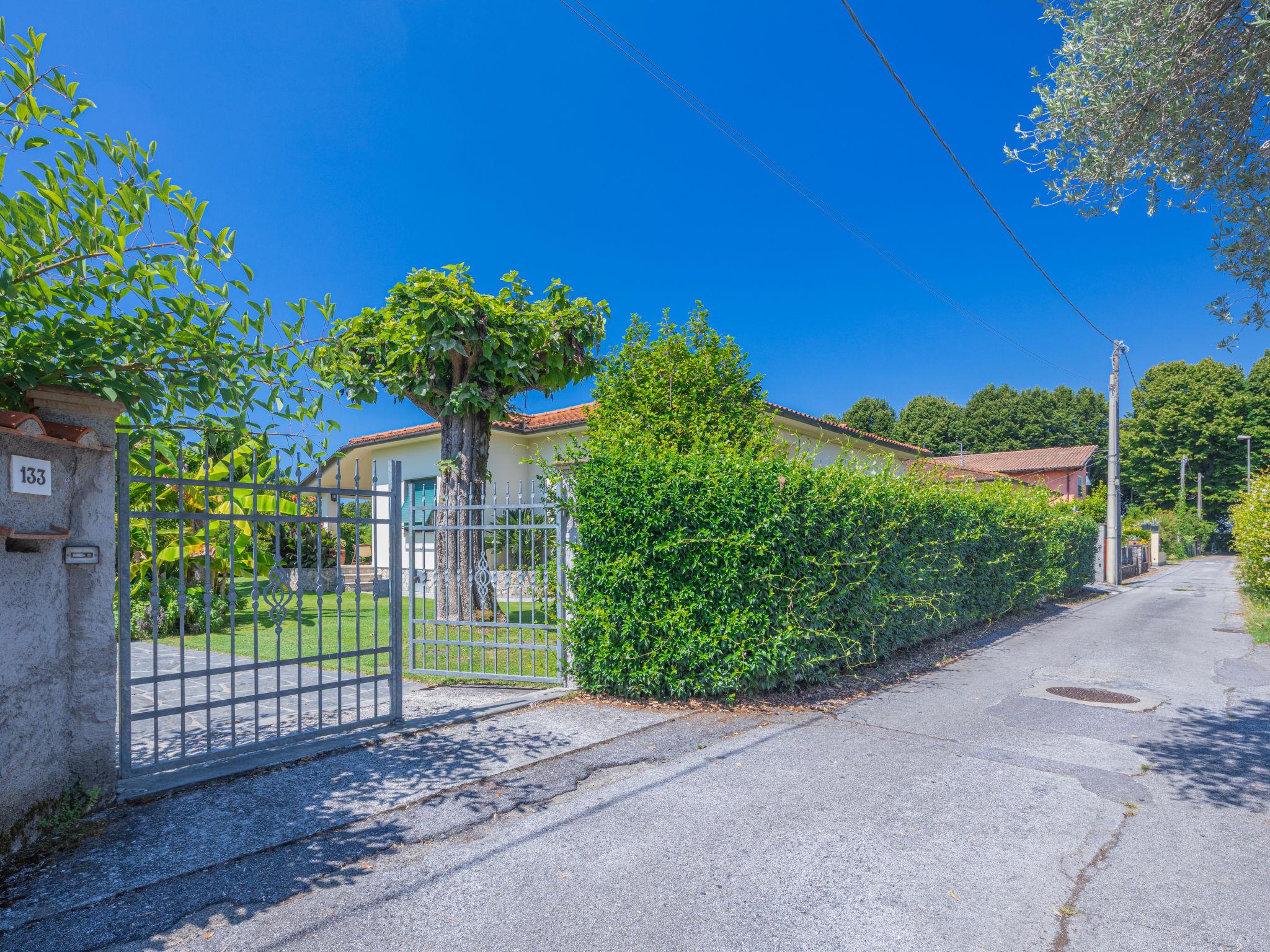 Foto 17 - Haus mit 3 Schlafzimmern in Pietrasanta mit garten und blick aufs meer