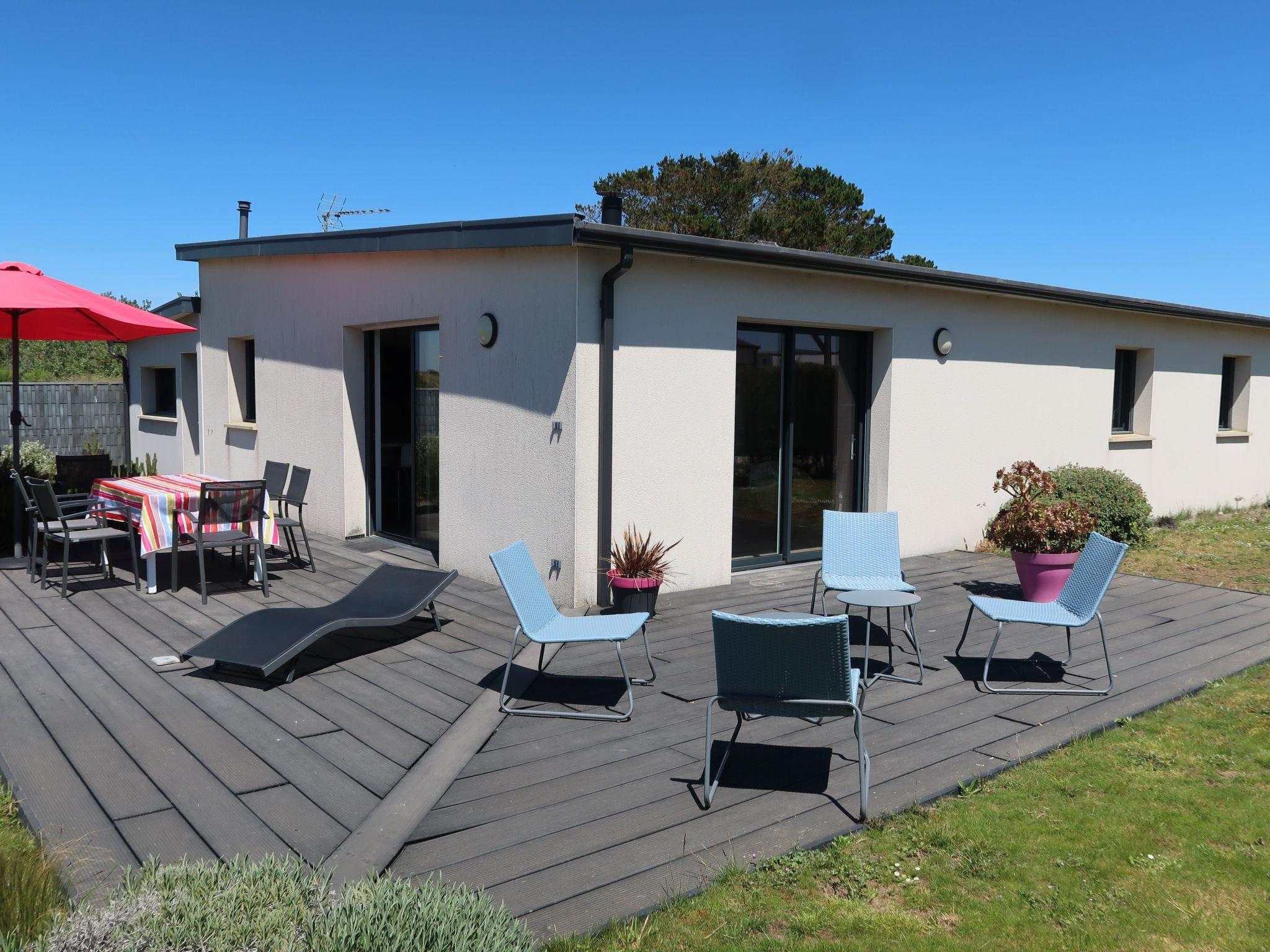 Photo 1 - Maison de 3 chambres à Cléder avec jardin et terrasse