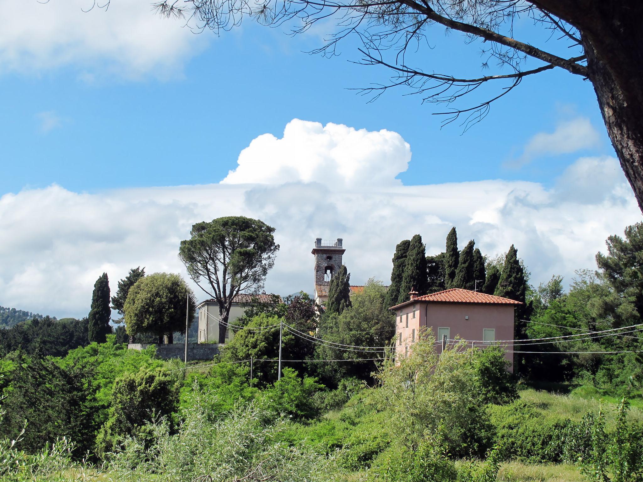 Photo 27 - 2 bedroom Apartment in Lucca with garden