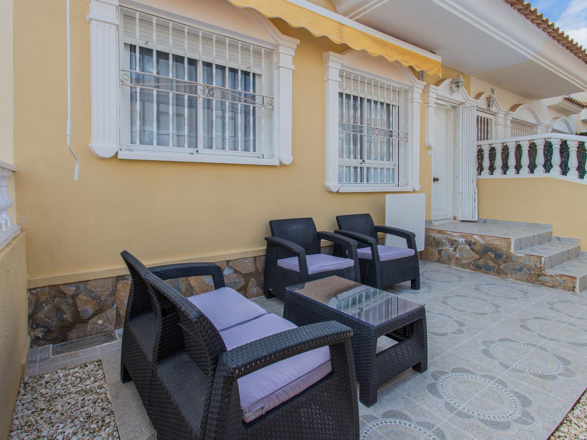 Foto 2 - Haus mit 2 Schlafzimmern in Los Alcázares mit schwimmbad und terrasse