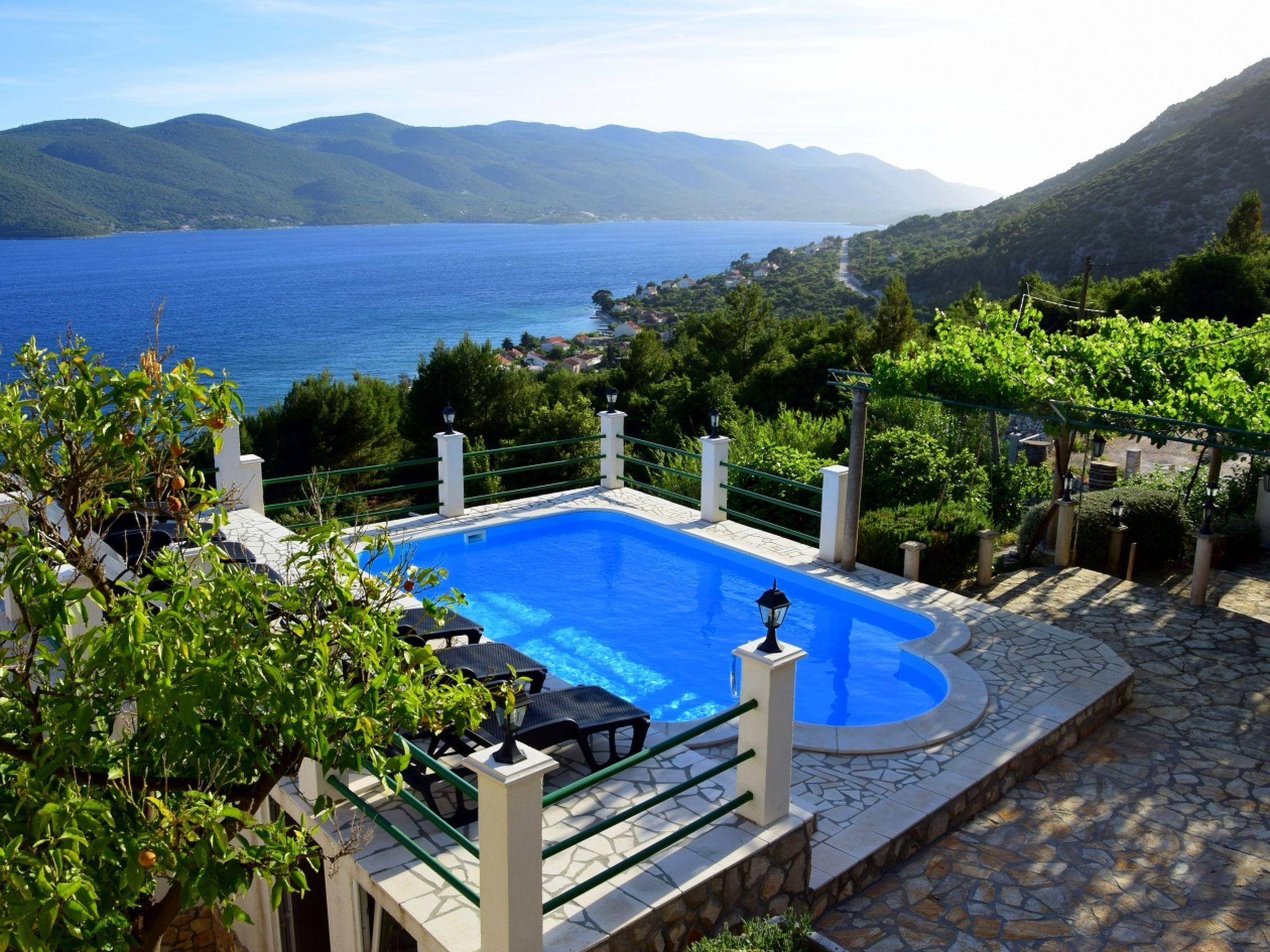 Photo 1 - Maison de 4 chambres à Orebić avec piscine privée et jardin