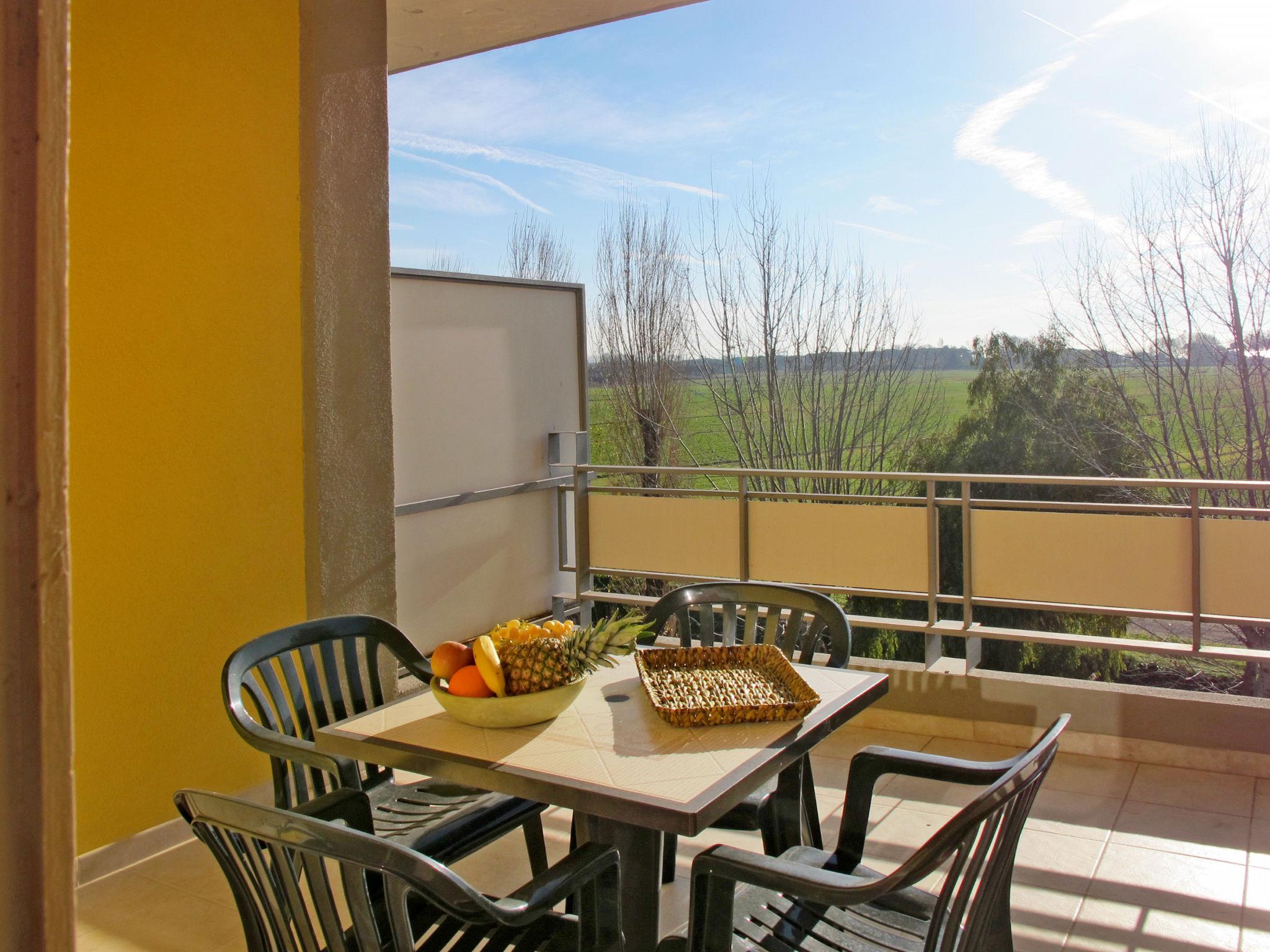 Foto 20 - Apartamento de 1 quarto em Luni com piscina e jardim