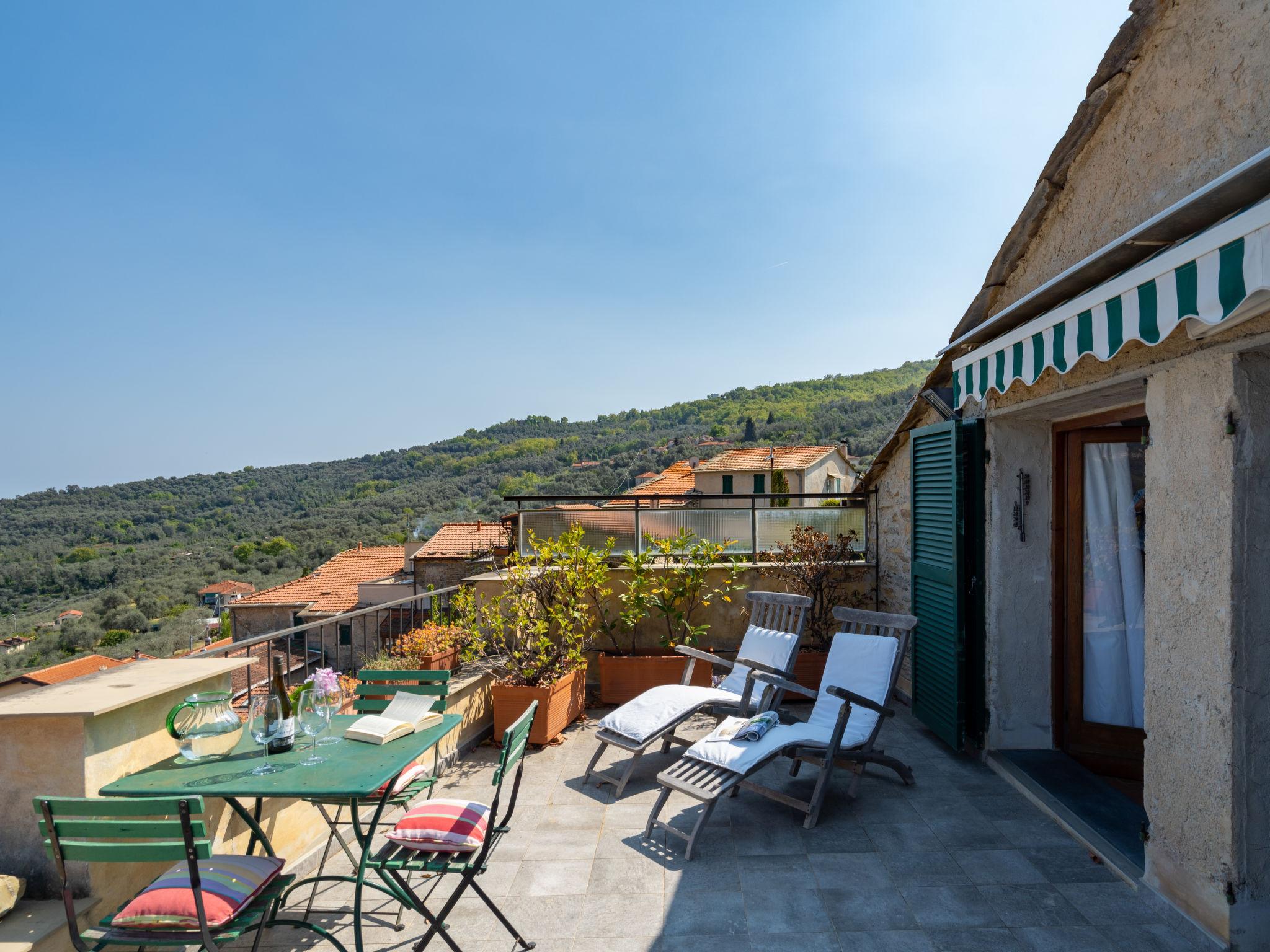 Photo 14 - Maison de 2 chambres à Dolcedo avec jardin et terrasse