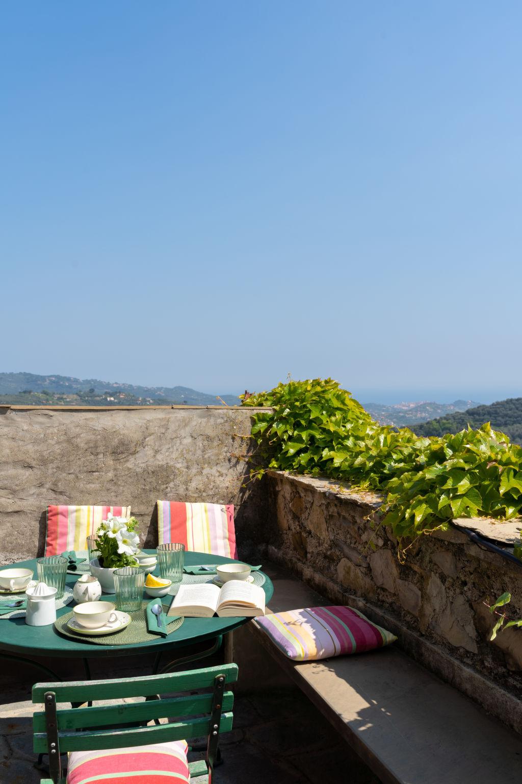 Photo 8 - Maison de 2 chambres à Dolcedo avec jardin et terrasse