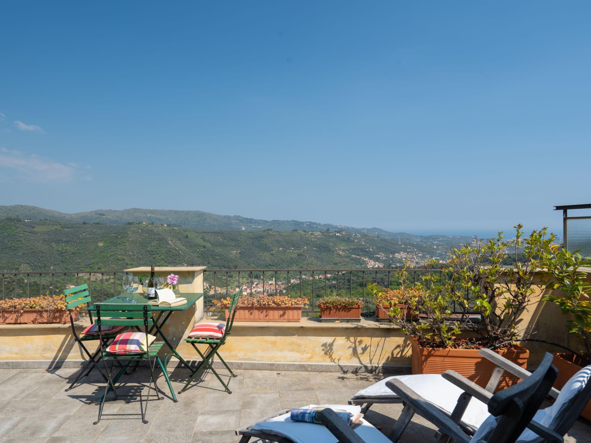 Foto 4 - Casa de 2 habitaciones en Dolcedo con jardín y terraza