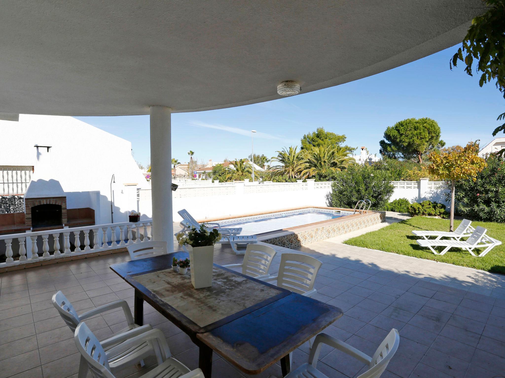 Foto 2 - Casa de 4 habitaciones en Deltebre con piscina privada y vistas al mar