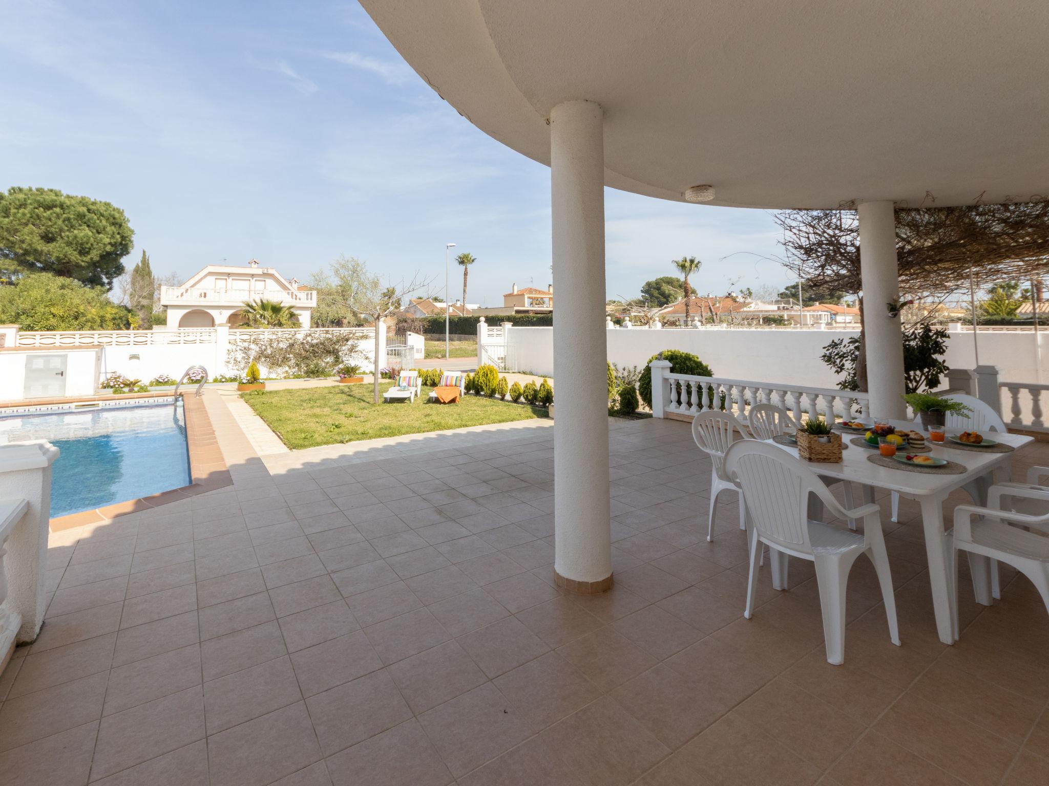 Foto 41 - Casa de 4 quartos em Deltebre com piscina privada e vistas do mar