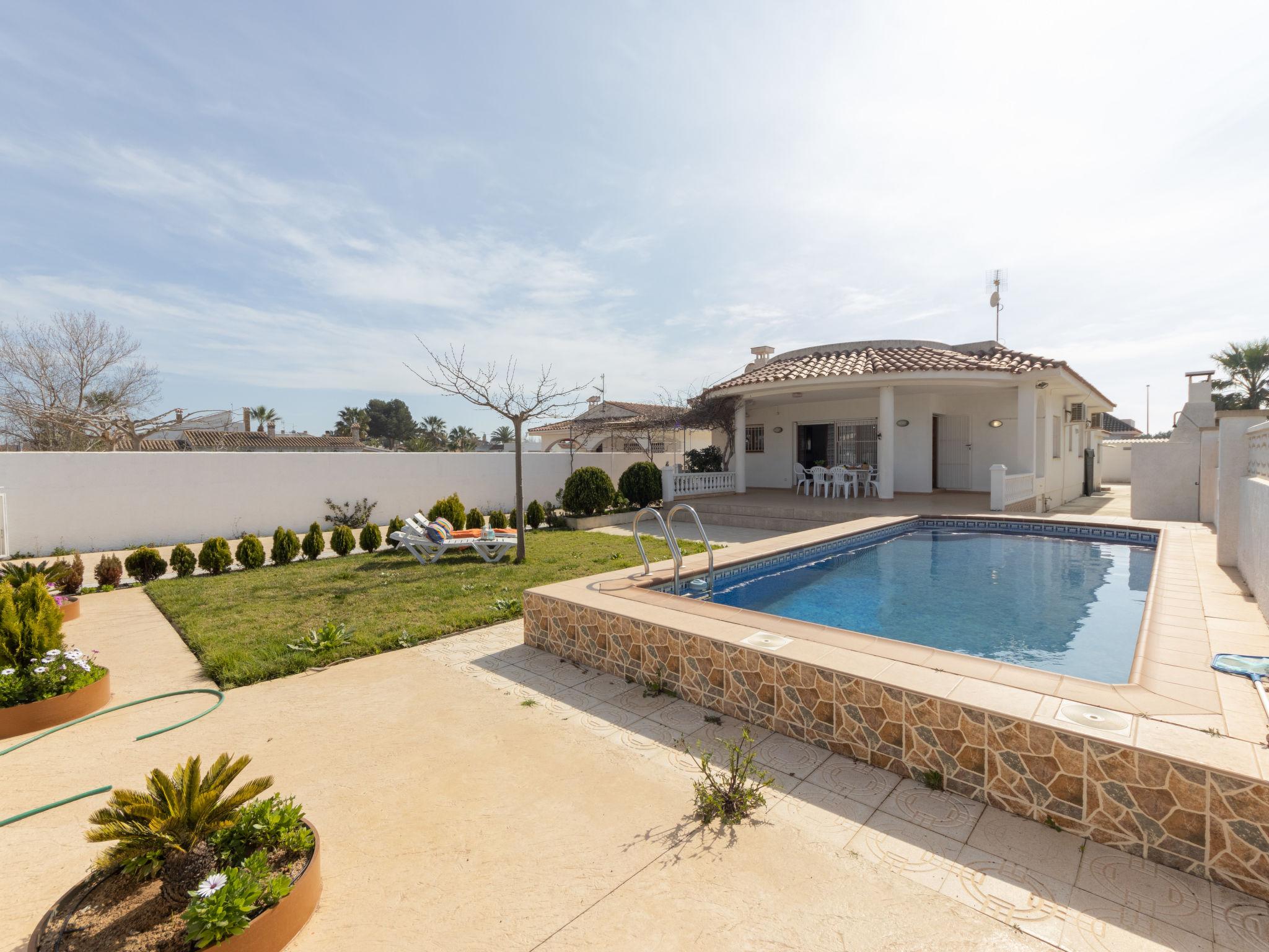 Foto 39 - Casa de 4 habitaciones en Deltebre con piscina privada y vistas al mar