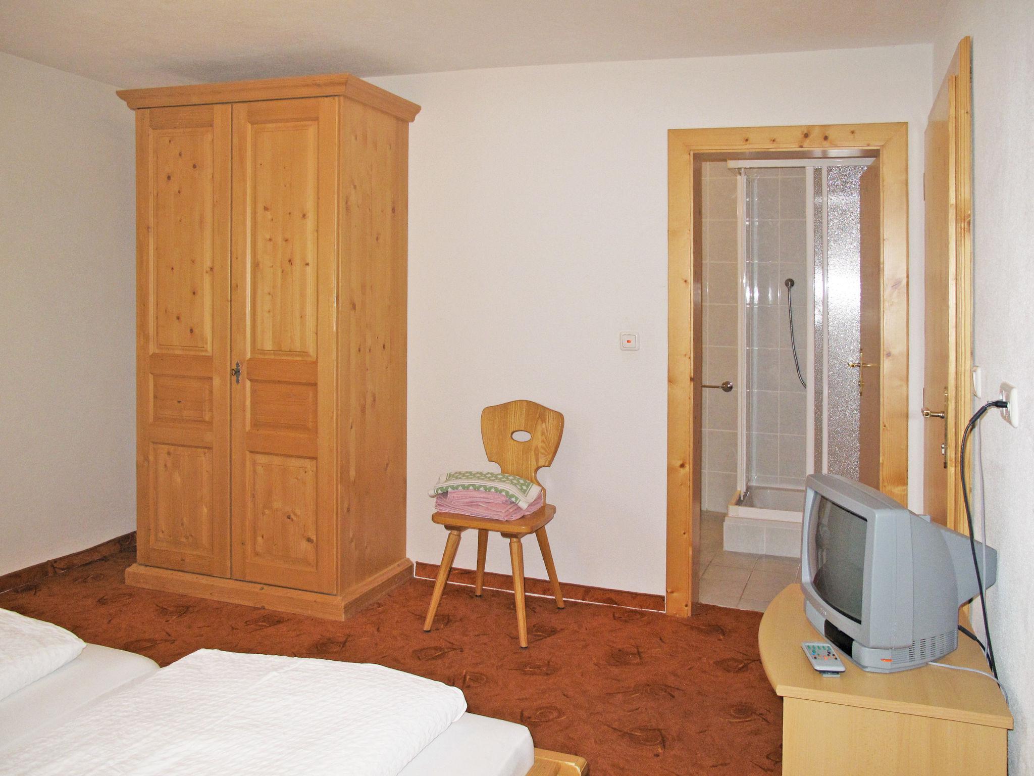 Foto 10 - Appartamento con 3 camere da letto a Graun im Vinschgau con terrazza e vista sulle montagne