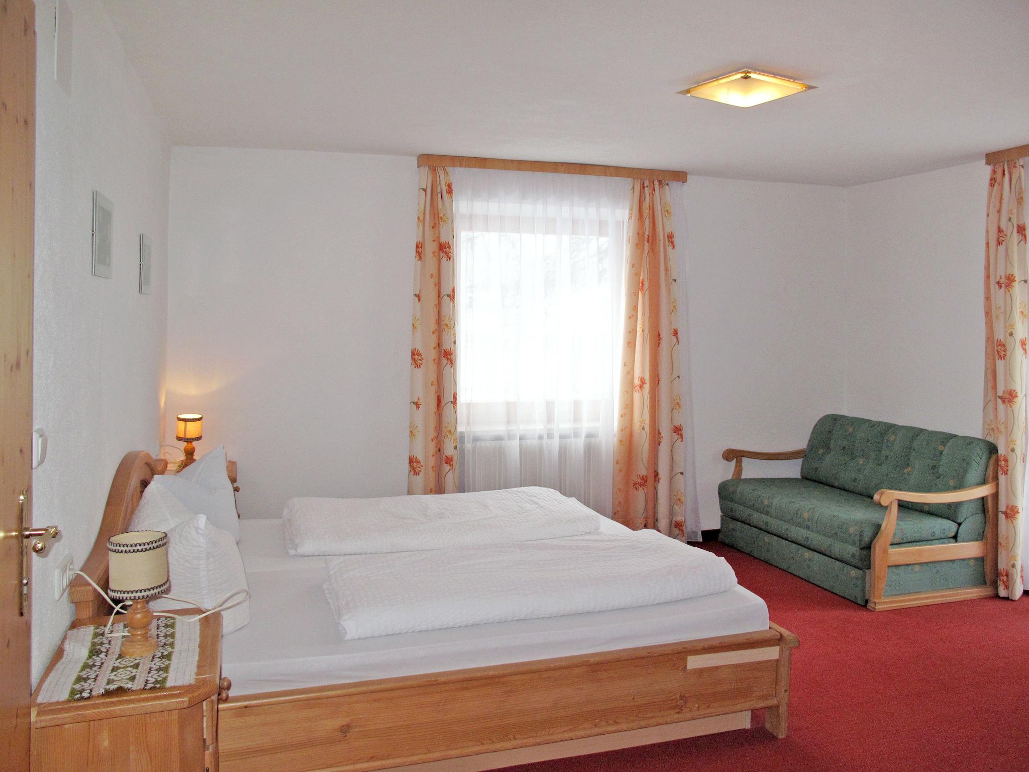 Photo 5 - 3 bedroom Apartment in Graun im Vinschgau with garden and terrace