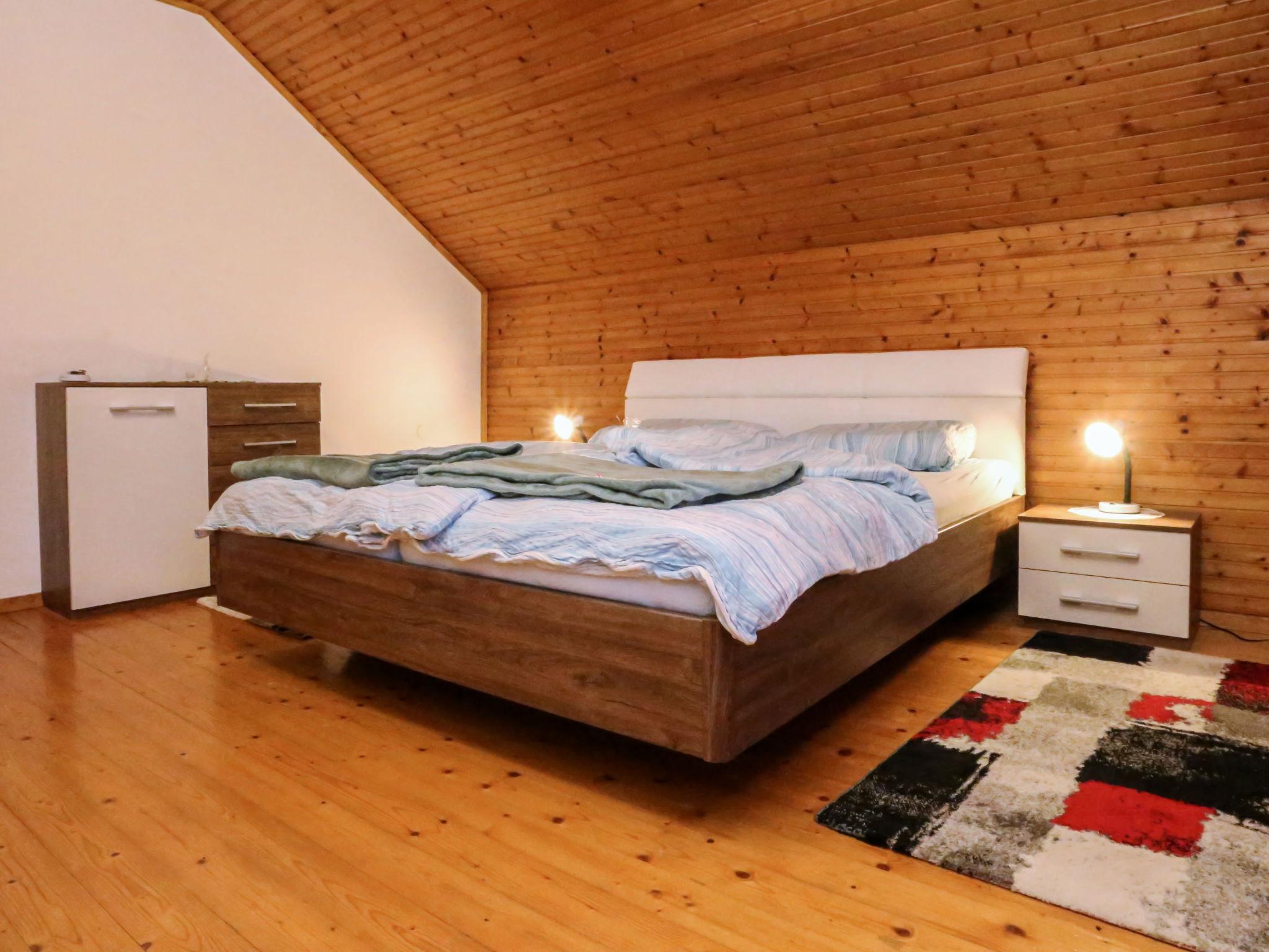 Foto 7 - Appartamento con 3 camere da letto a Magdalensberg con piscina e vista sulle montagne