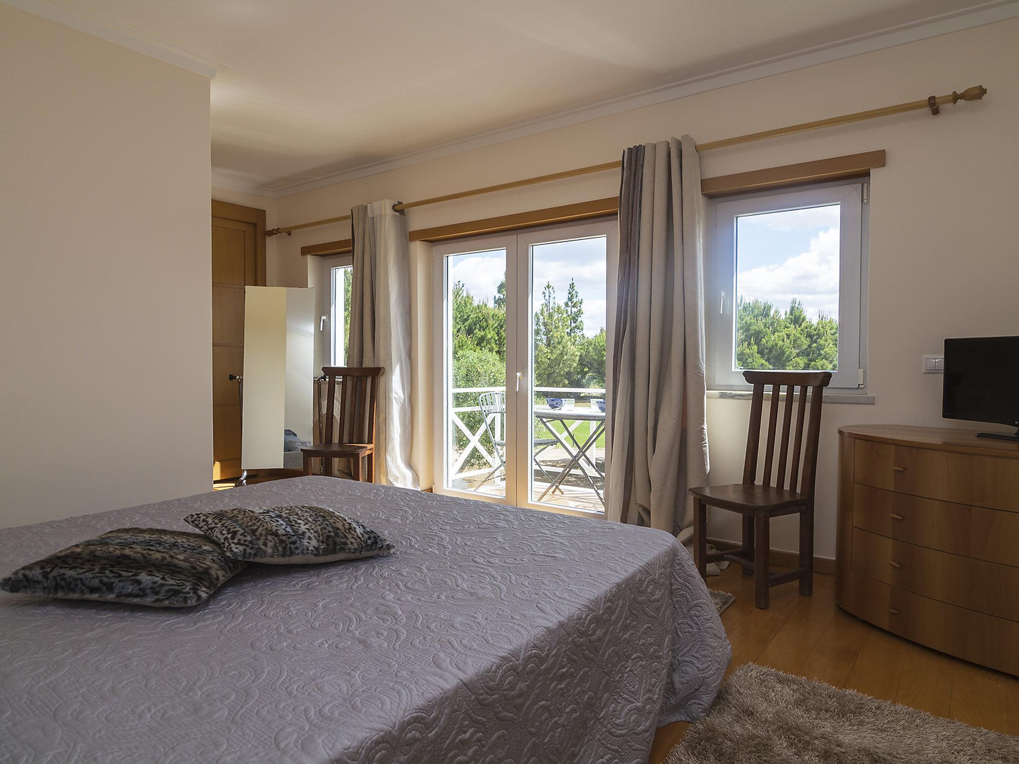 Foto 11 - Appartamento con 3 camere da letto a Loulé con piscina e vista mare
