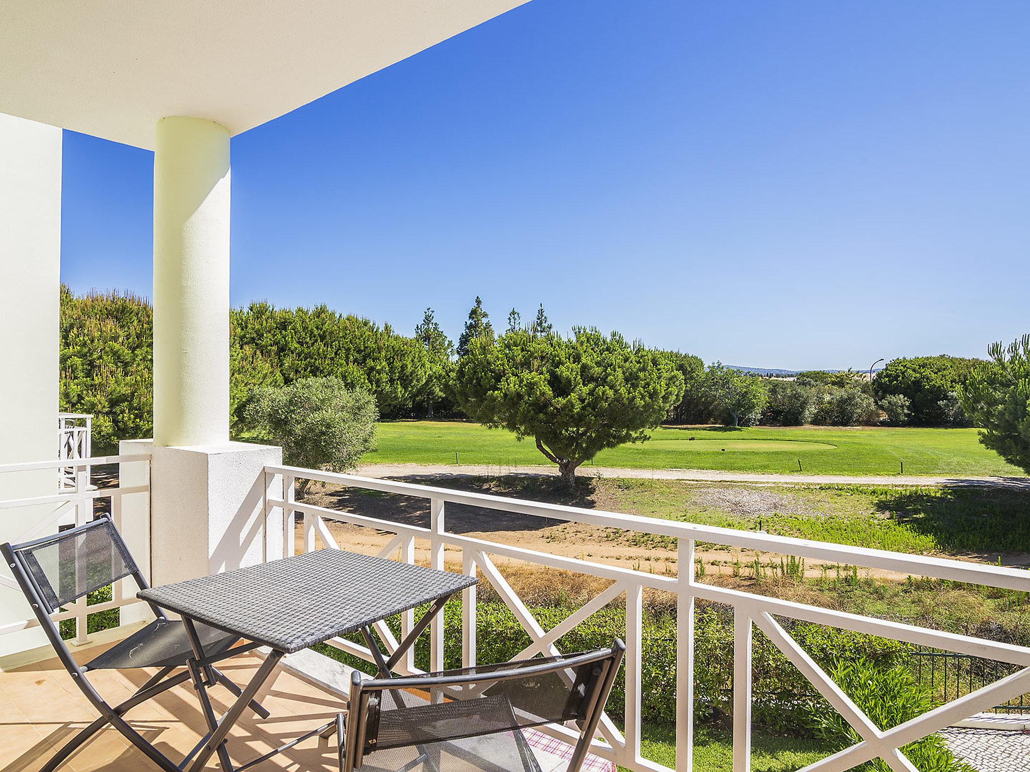 Foto 2 - Appartamento con 3 camere da letto a Loulé con piscina e giardino