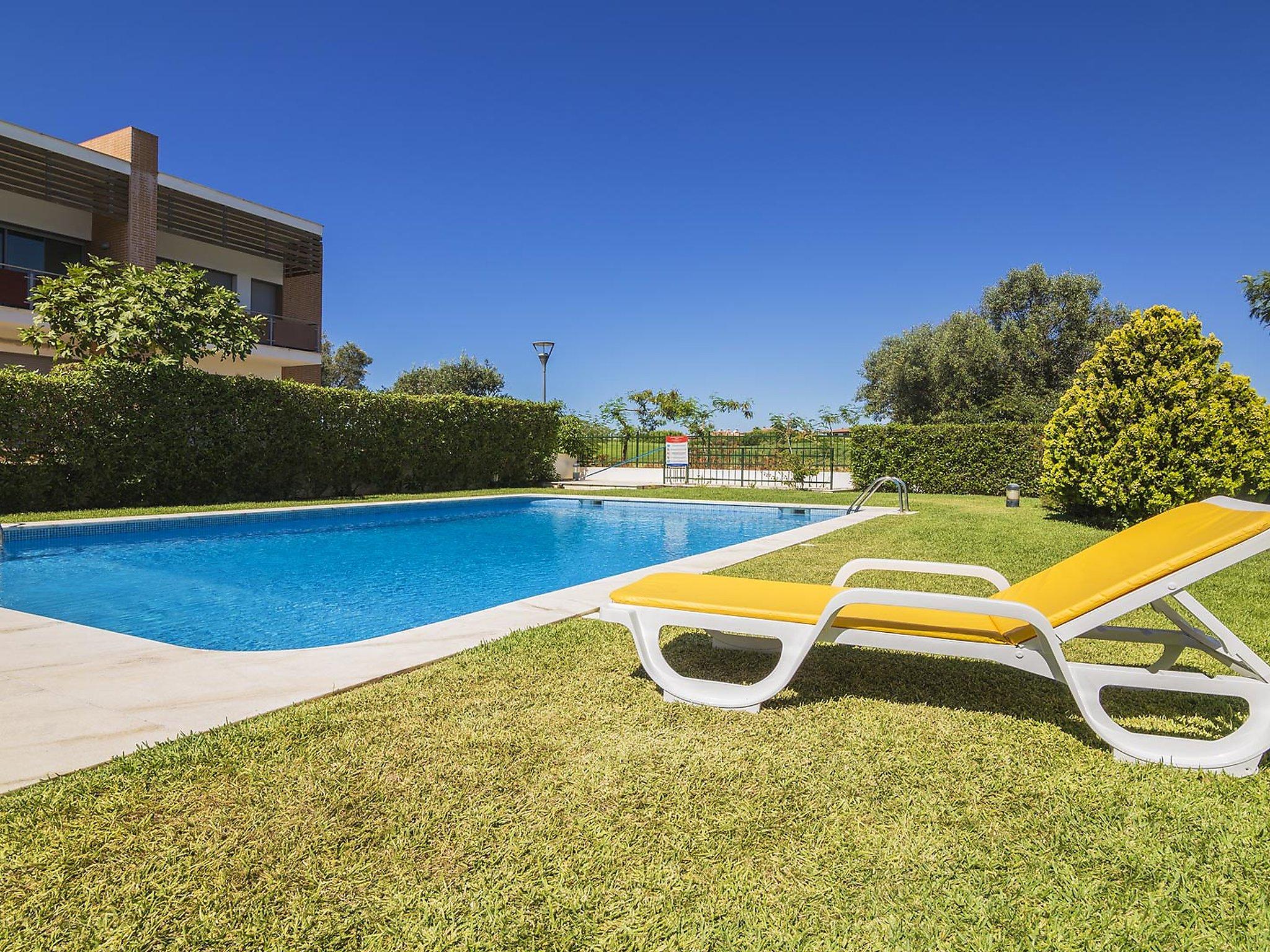 Foto 1 - Apartamento de 3 quartos em Loulé com piscina e vistas do mar