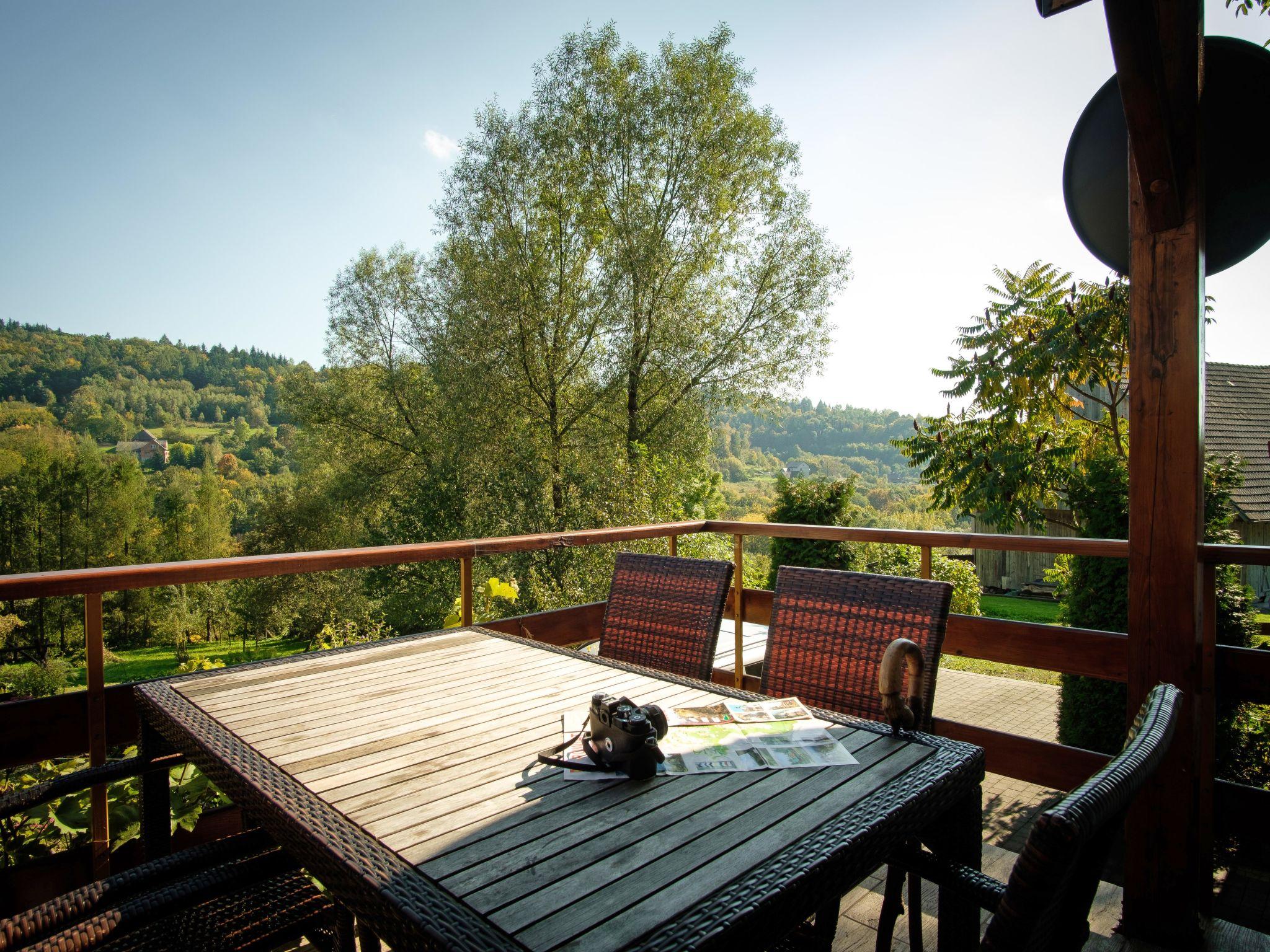 Foto 5 - Casa de 3 quartos em Budzów com jardim e vista para a montanha