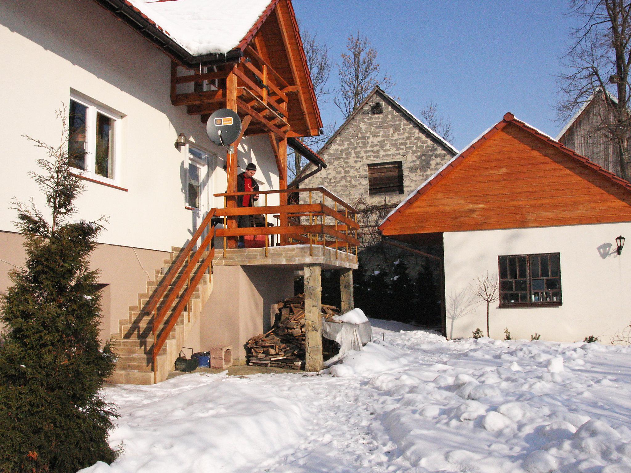 Foto 35 - Casa con 3 camere da letto a Budzów con giardino e terrazza