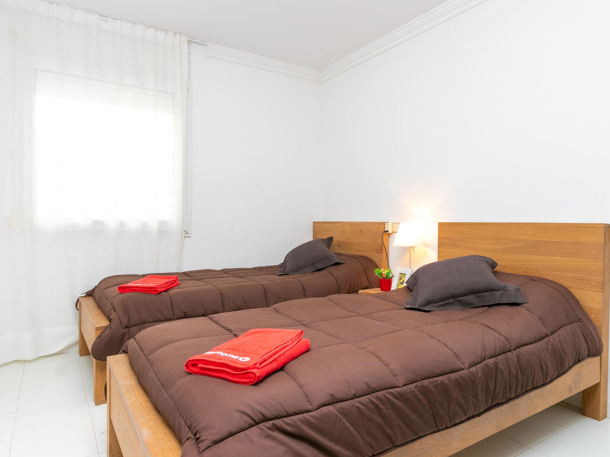 Foto 13 - Apartamento de 2 quartos em Castelló d'Empúries com terraço e vistas do mar