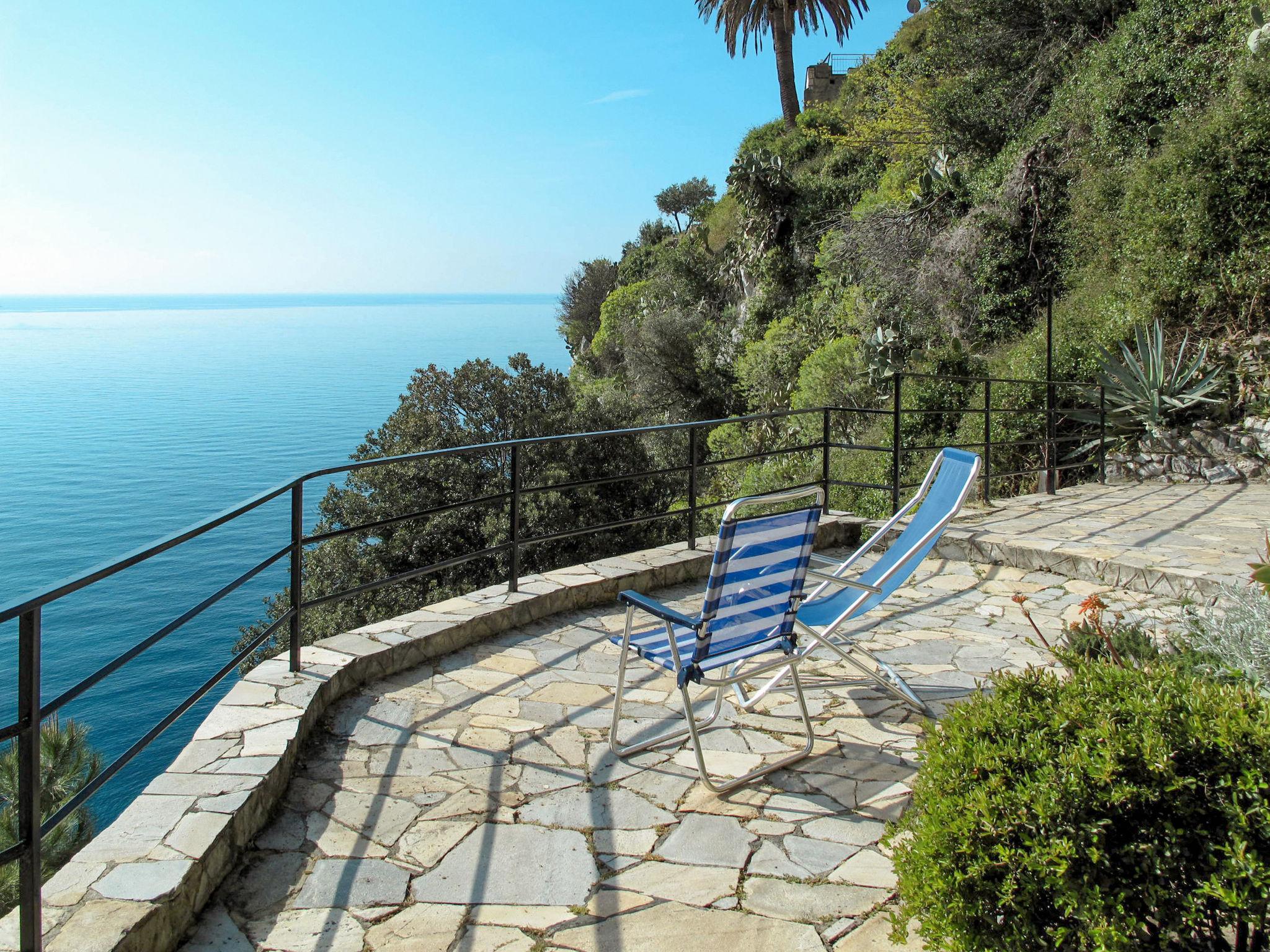 Foto 1 - Apartment mit 2 Schlafzimmern in Ventimiglia mit terrasse und blick aufs meer