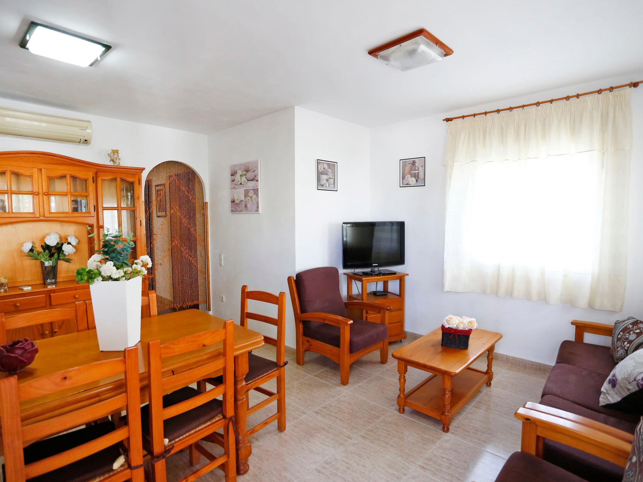 Photo 6 - 3 bedroom House in Deltebre with private pool and garden