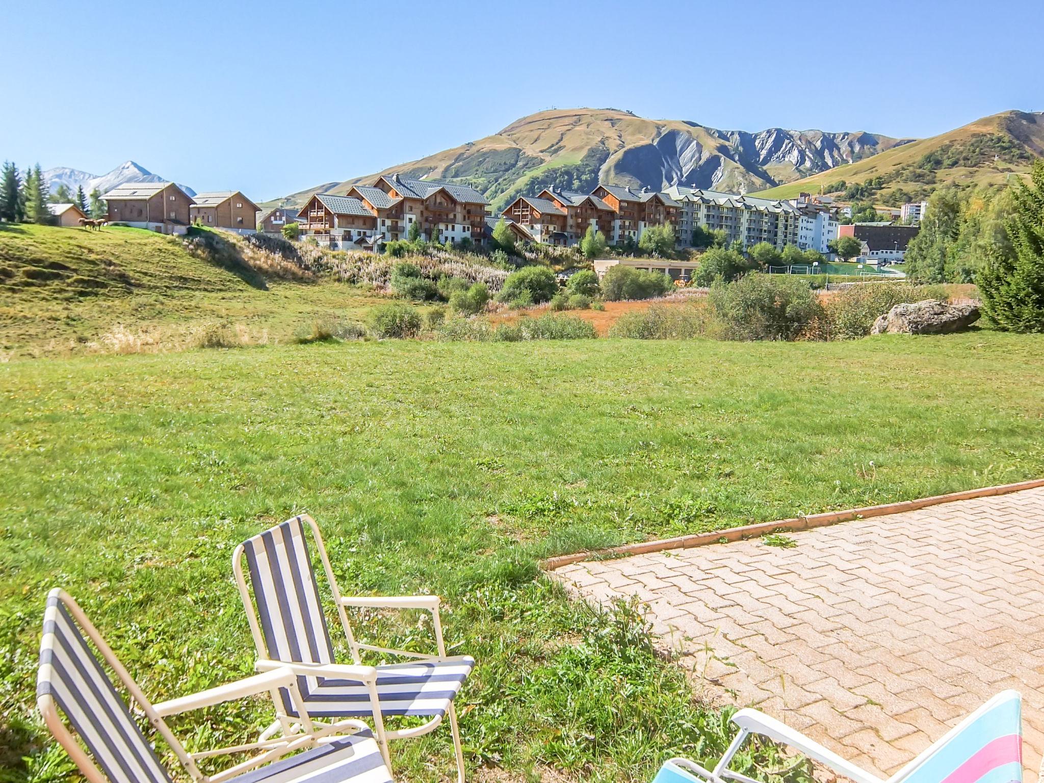 Photo 12 - Apartment in Fontcouverte-la-Toussuire with garden and mountain view