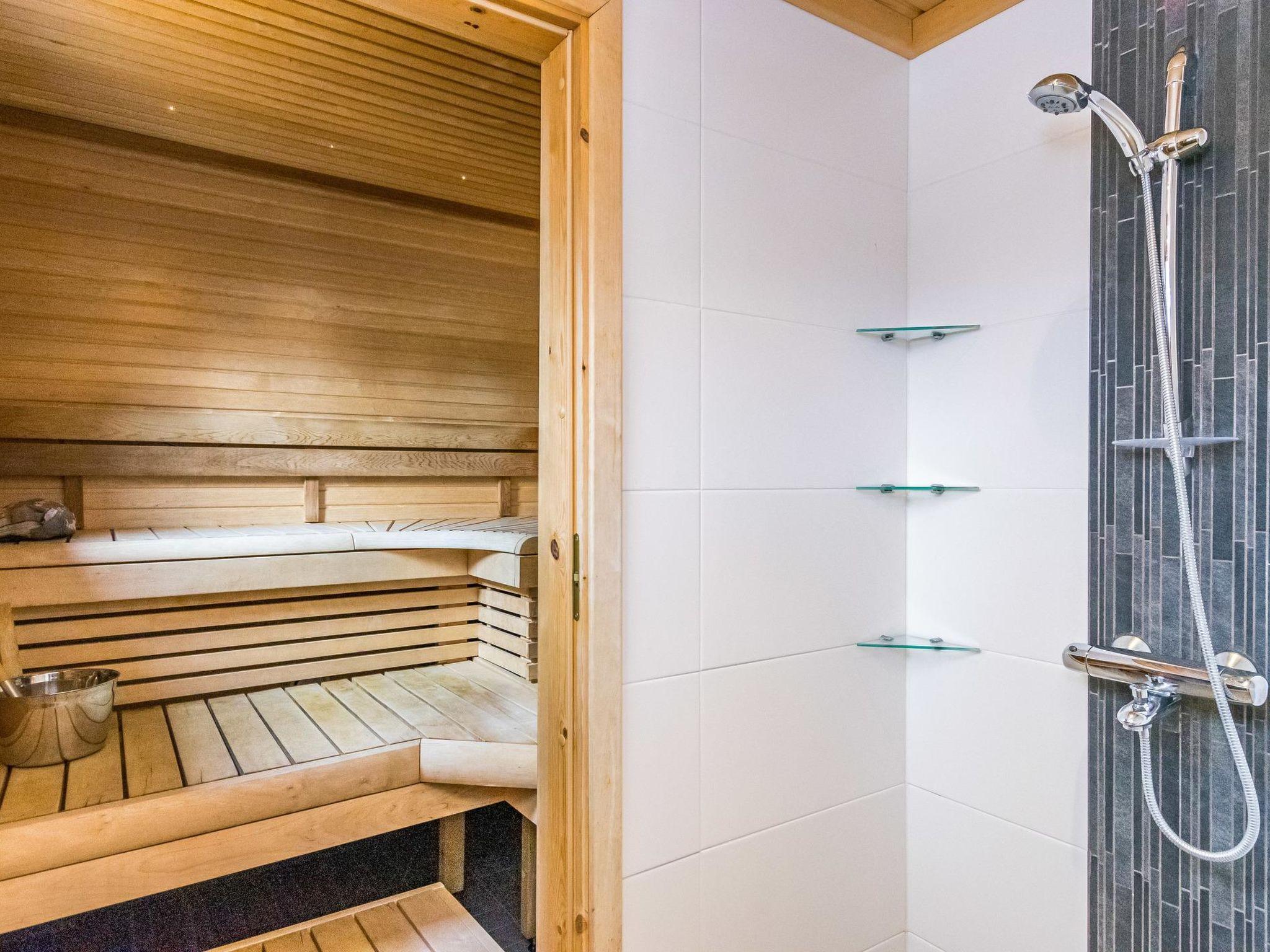 Foto 26 - Casa con 4 camere da letto a Kuusamo con sauna e vista sulle montagne
