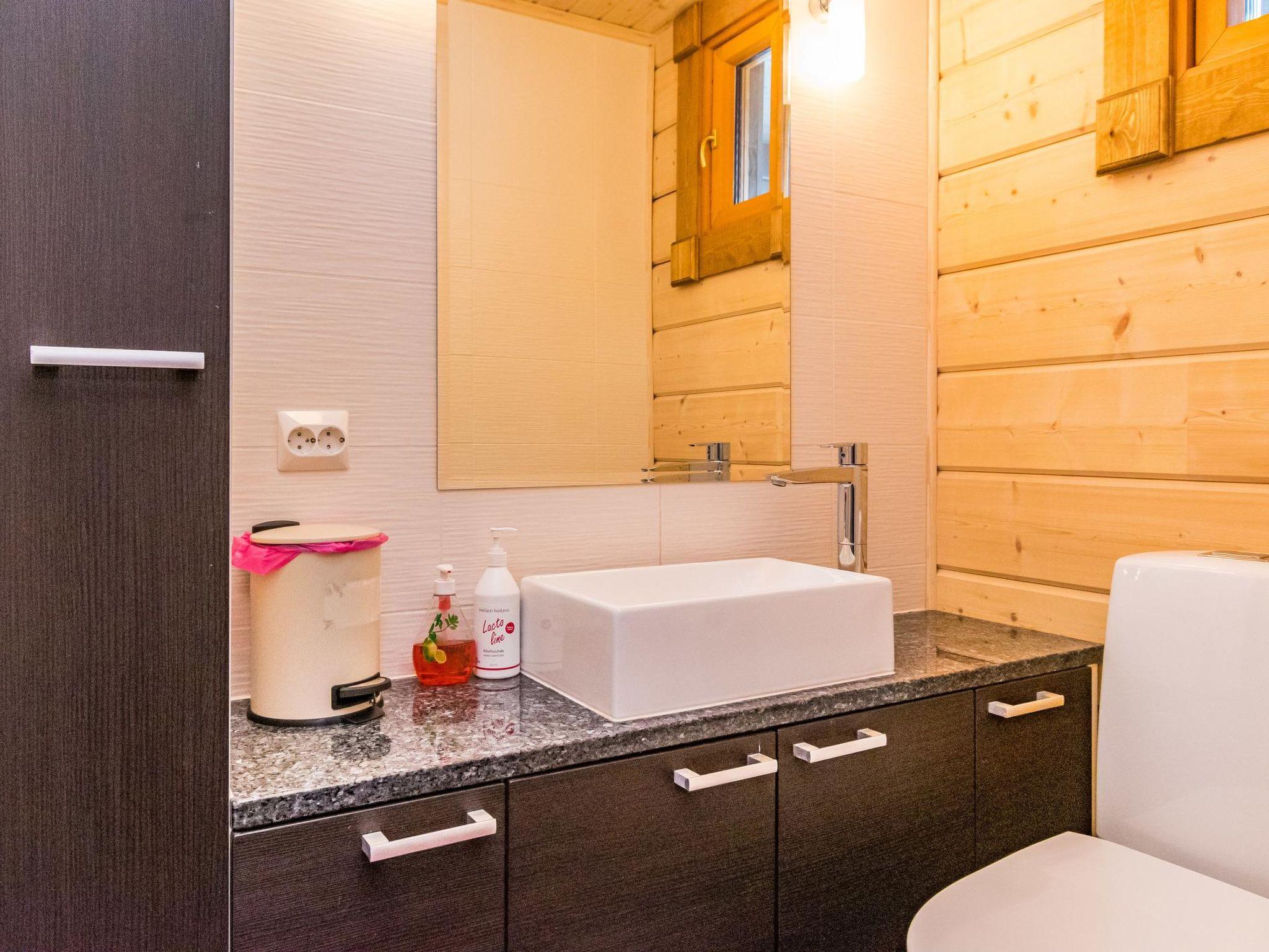Foto 27 - Casa con 4 camere da letto a Kuusamo con sauna e vista sulle montagne