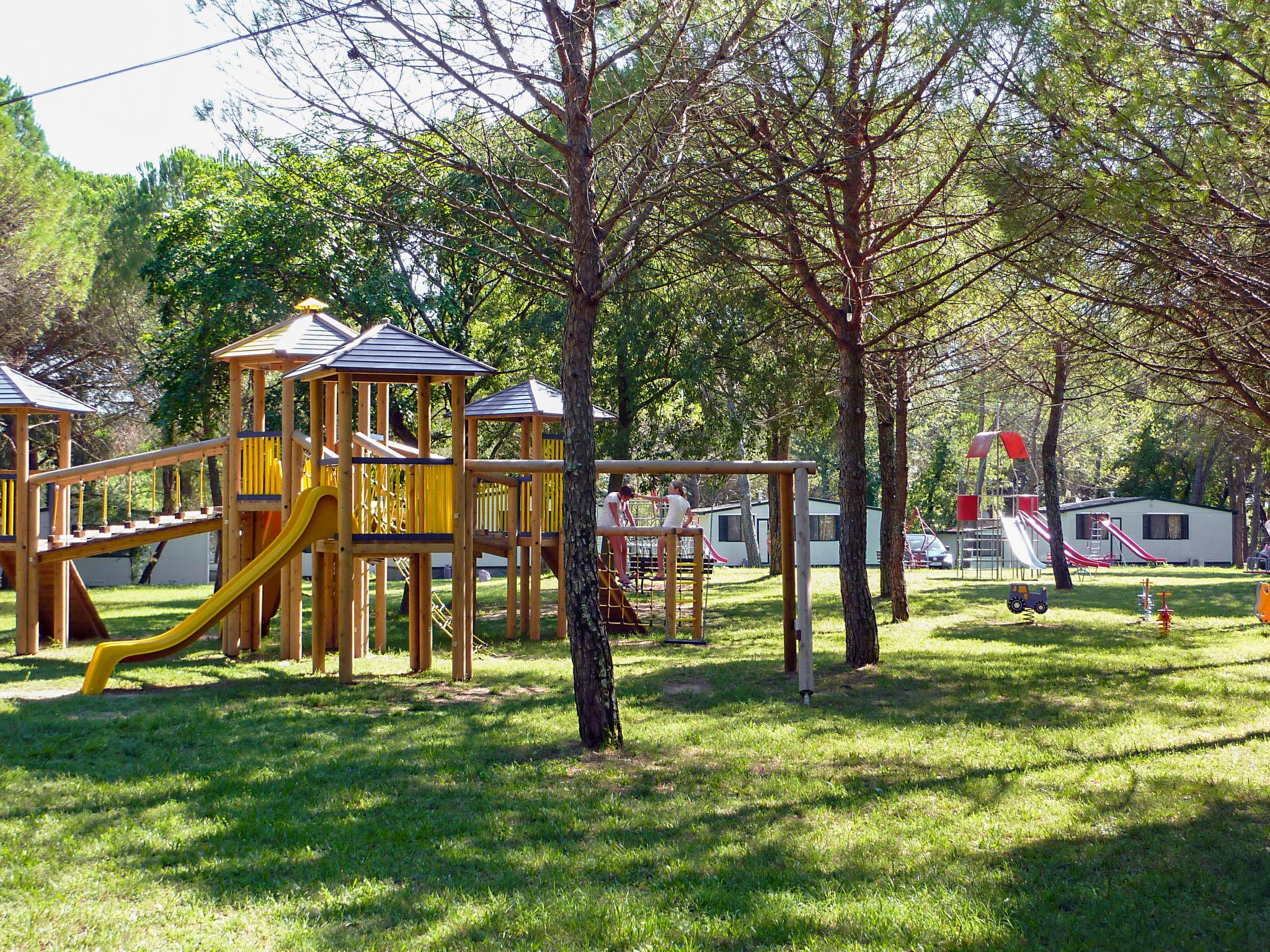 Foto 30 - Appartamento con 2 camere da letto a Aquileia con piscina e vista mare