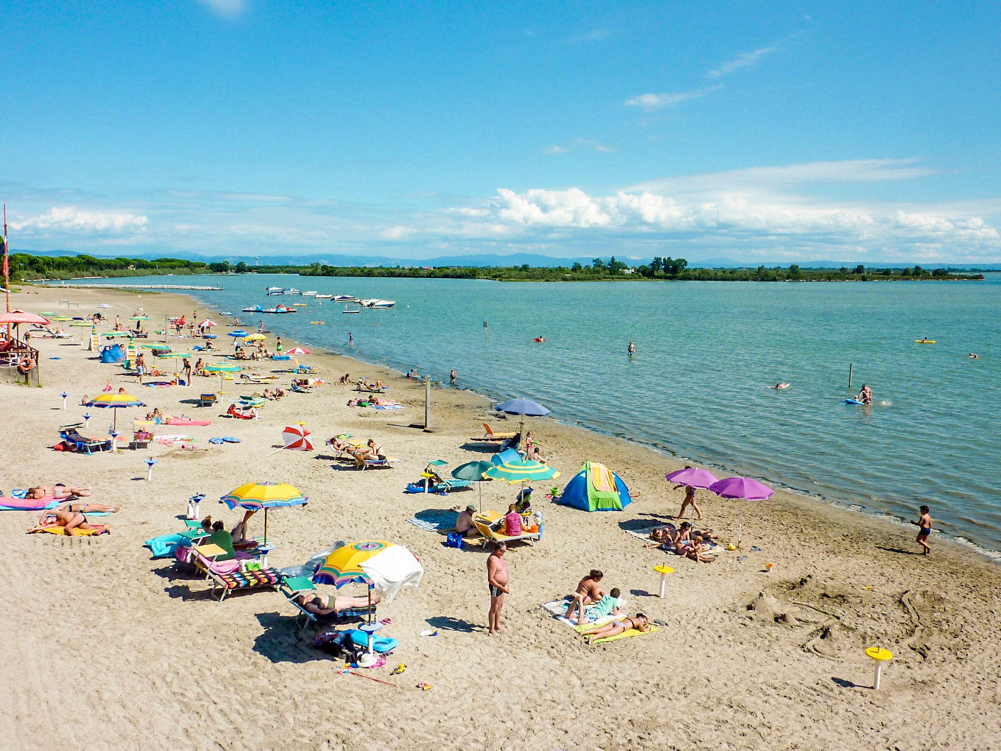 Foto 41 - Apartamento de 2 quartos em Aquileia com piscina e vistas do mar