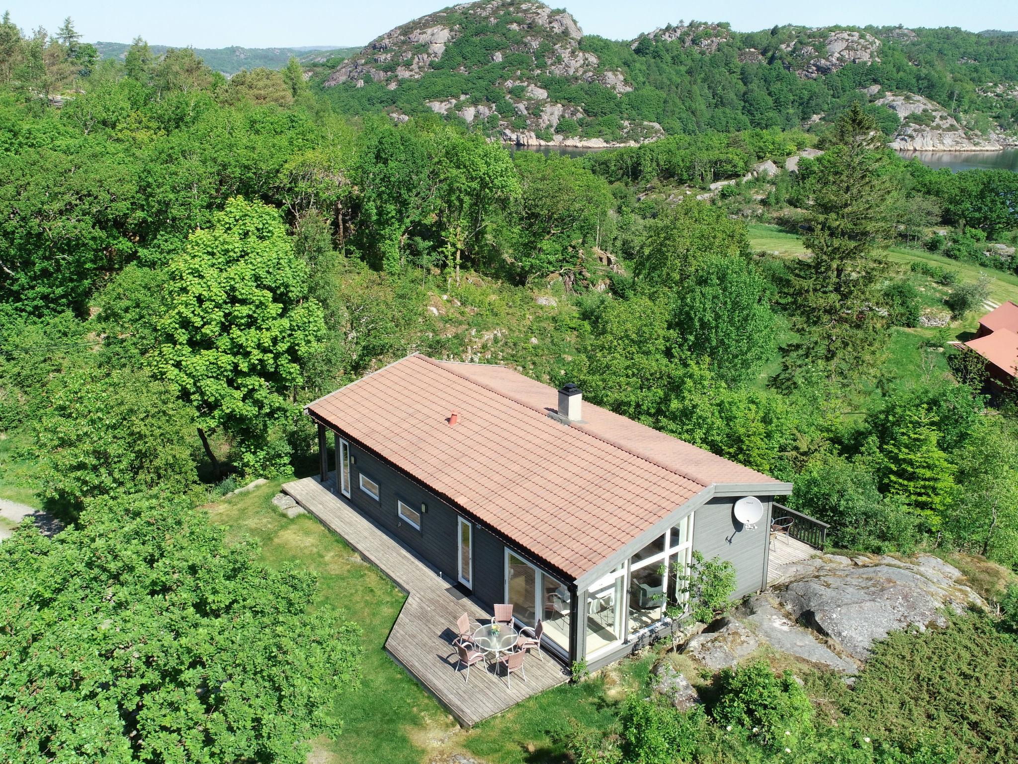 Foto 1 - Casa de 3 habitaciones en Farsund con terraza y sauna