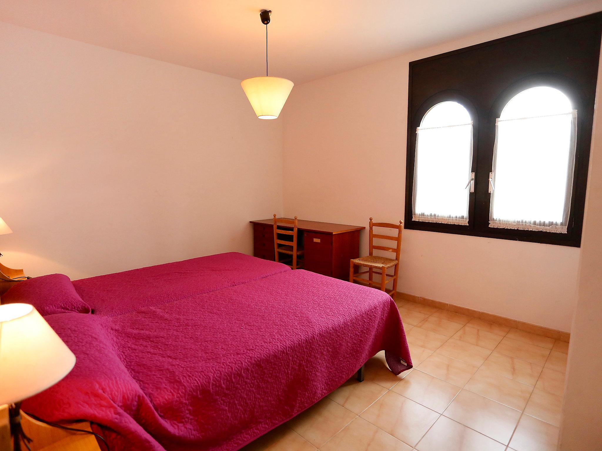 Photo 9 - 3 bedroom House in Mont-roig del Camp with private pool and sea view